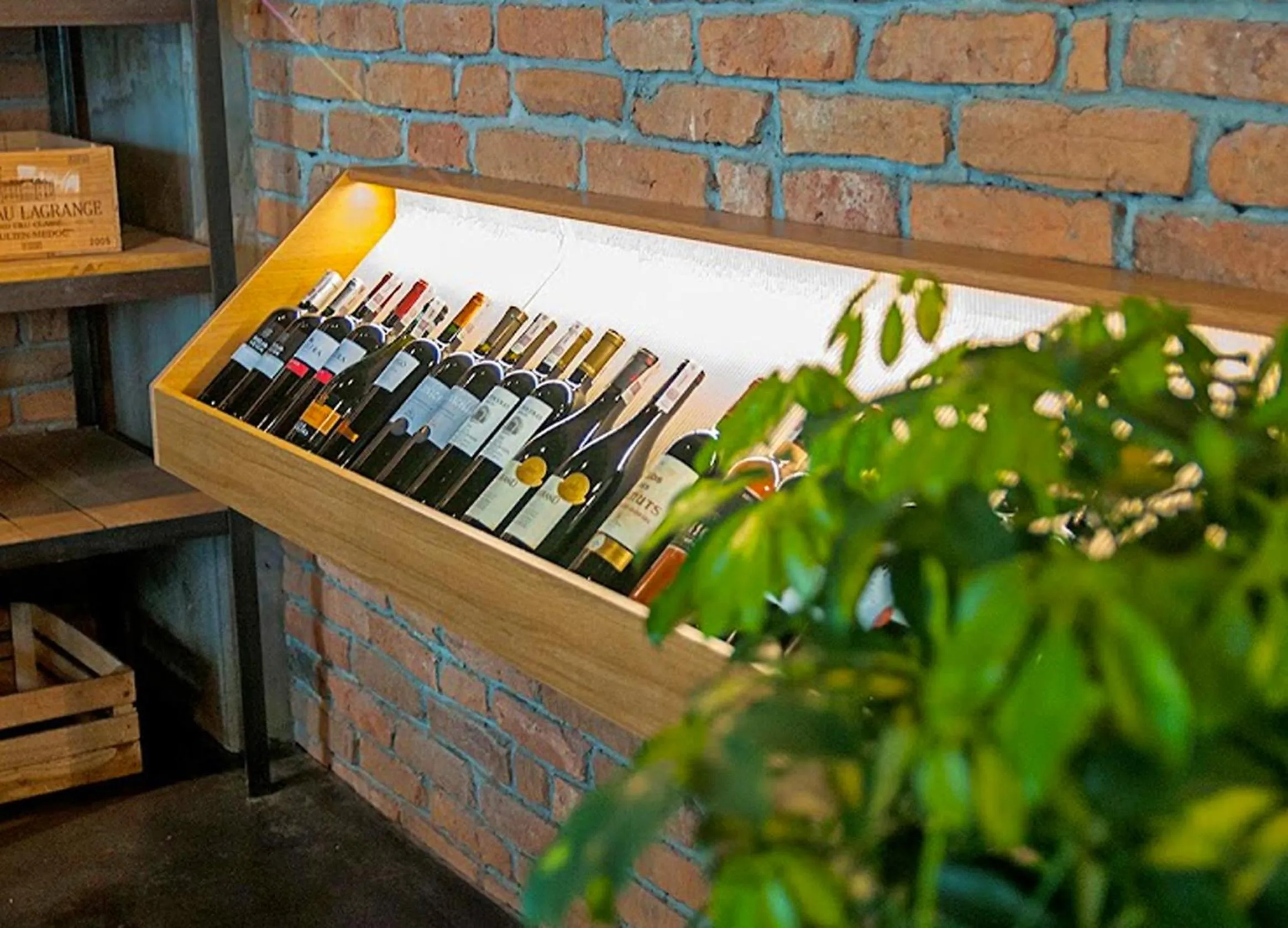 Restaurant/places to eat in Triton Park Apartments