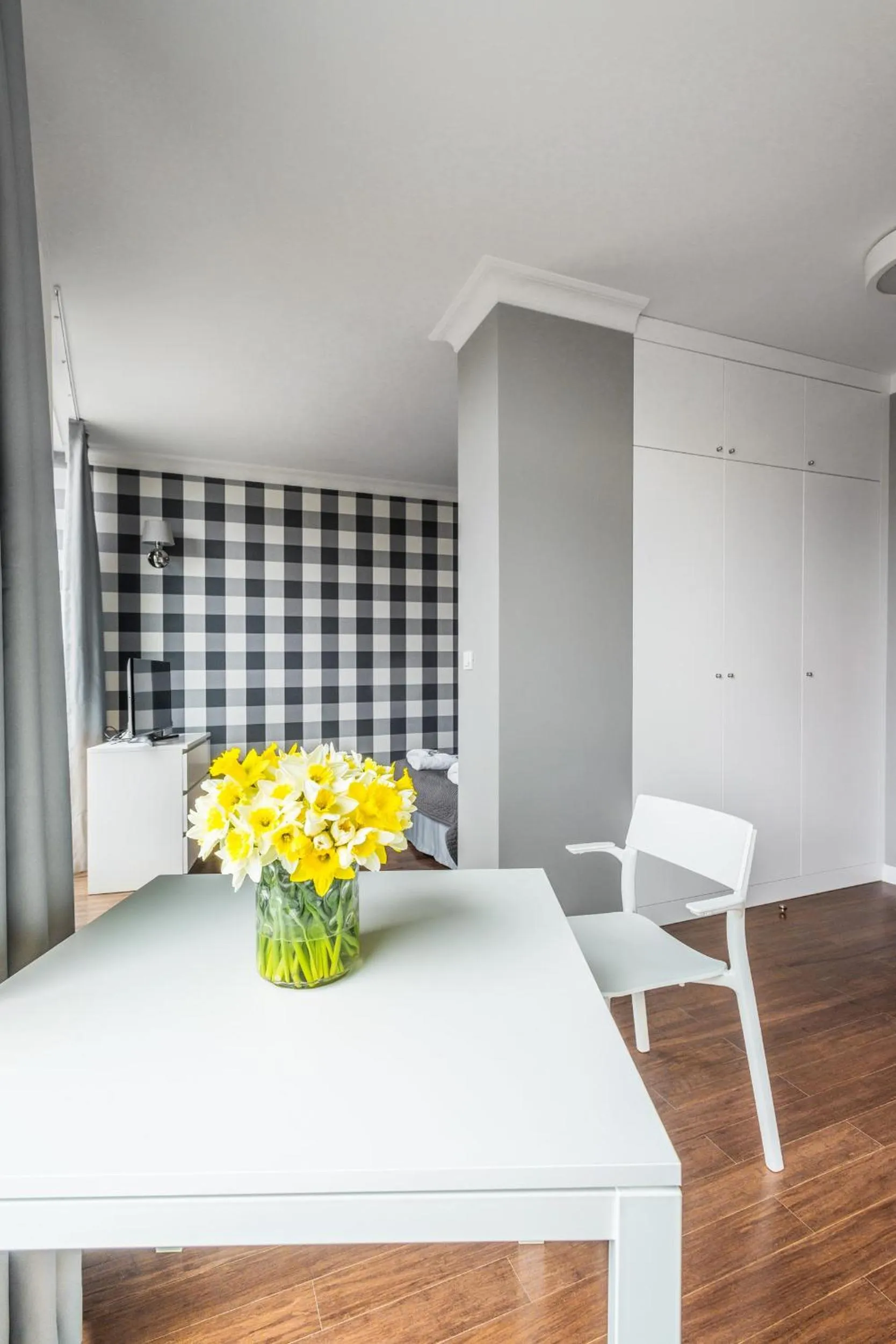 Photo of the whole room in Triton Park Apartments