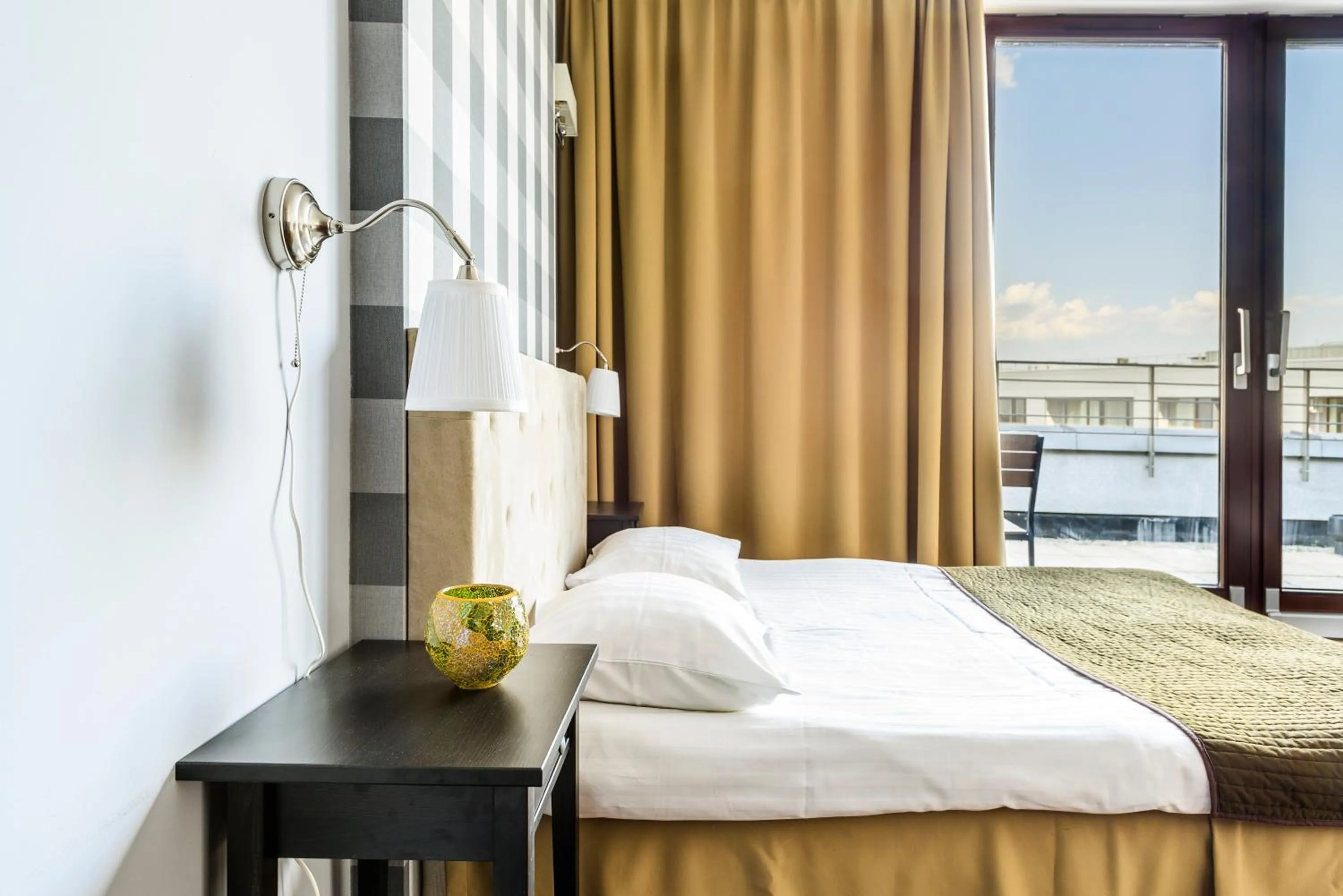 Bedroom, Bed in Triton Park Apartments