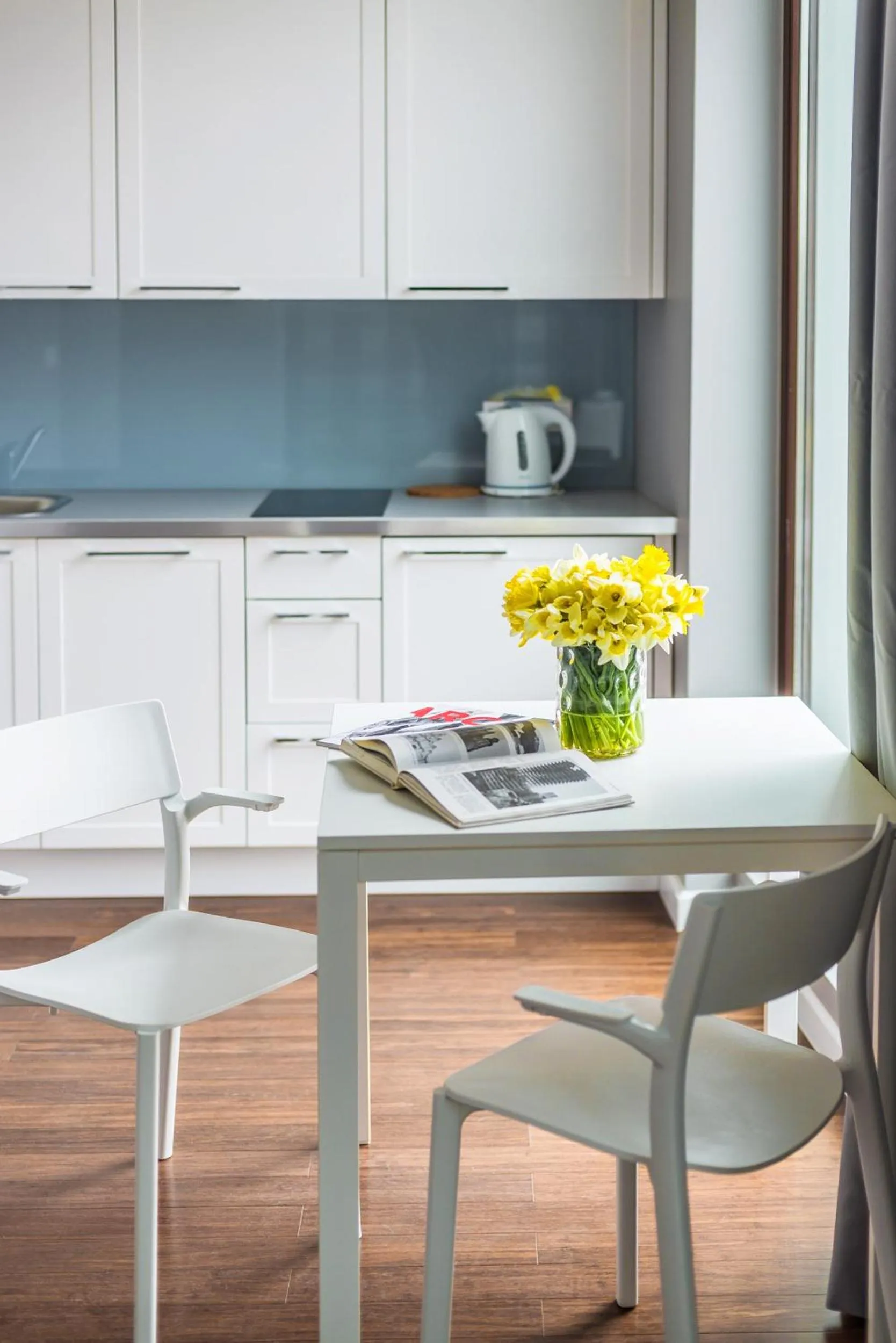 Kitchen or kitchenette in Triton Park Apartments