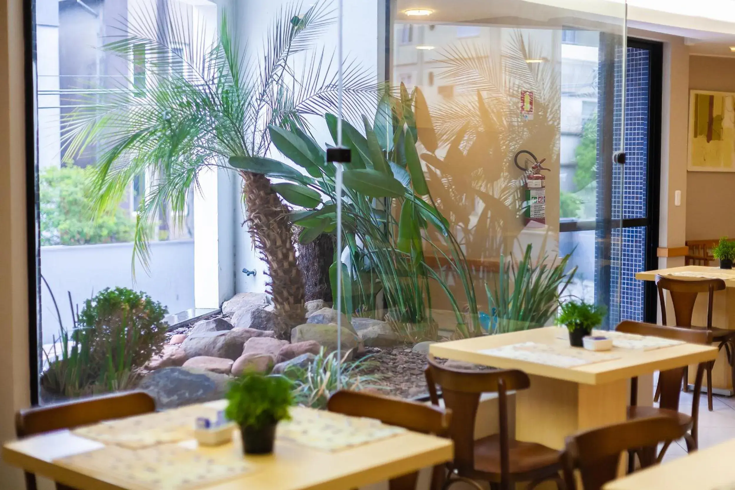Restaurant/places to eat in Tri Hotel & Flat Caxias Restaurant/places to eat in Tri Hotel & Flat Caxias