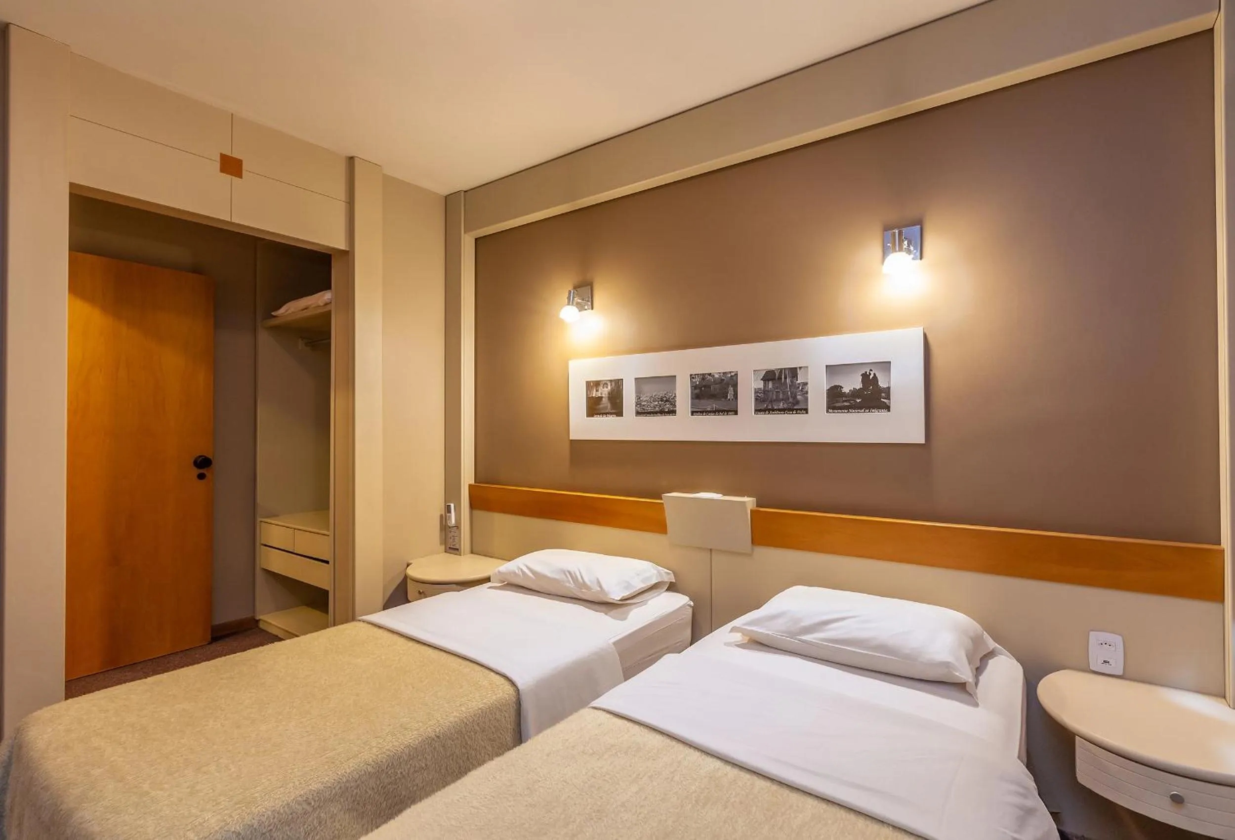 Bed in Tri Hotel & Flat Caxias
