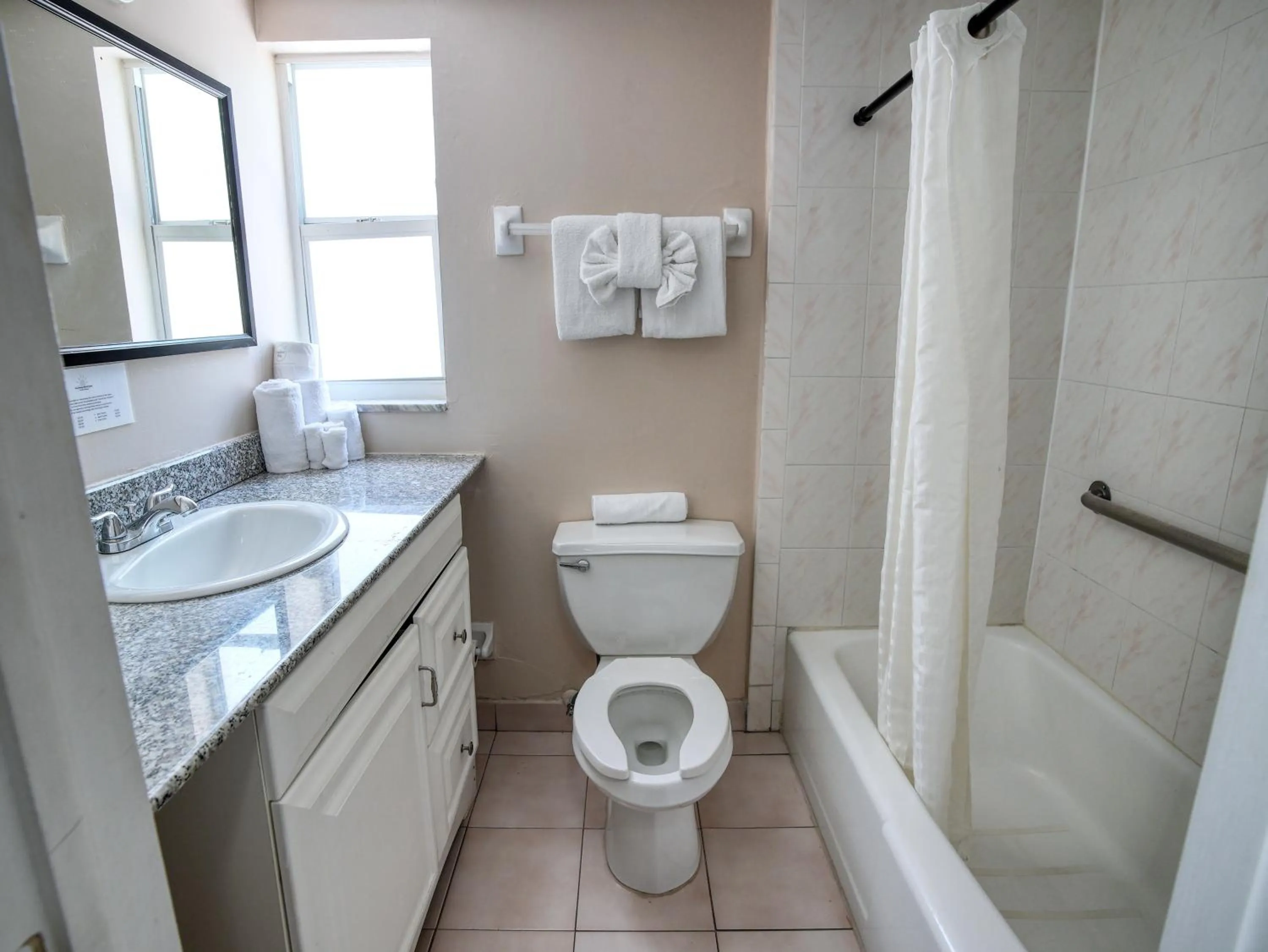 Deluxe King Studio in Clearwater Beach Hotel