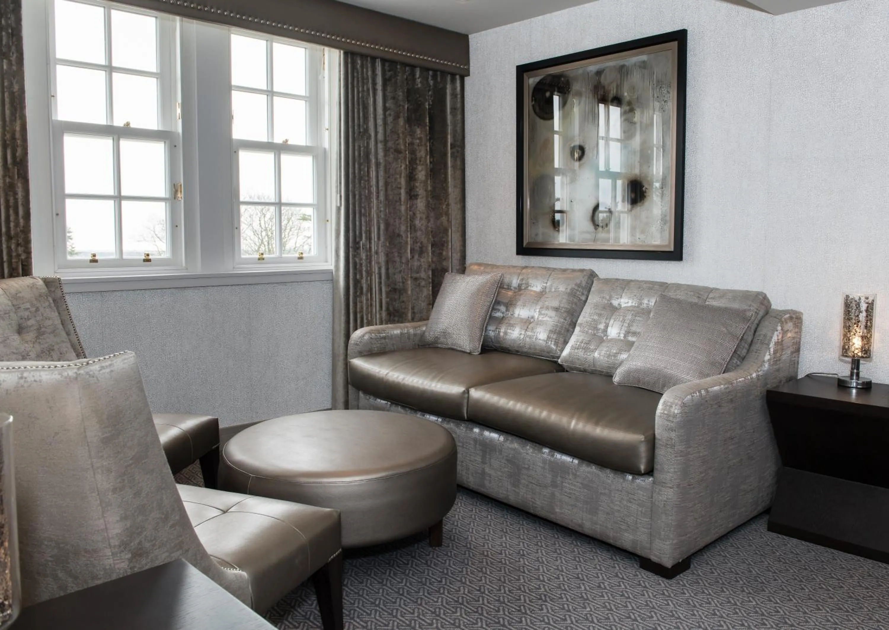 Seating area in Hetland Hall Hotel