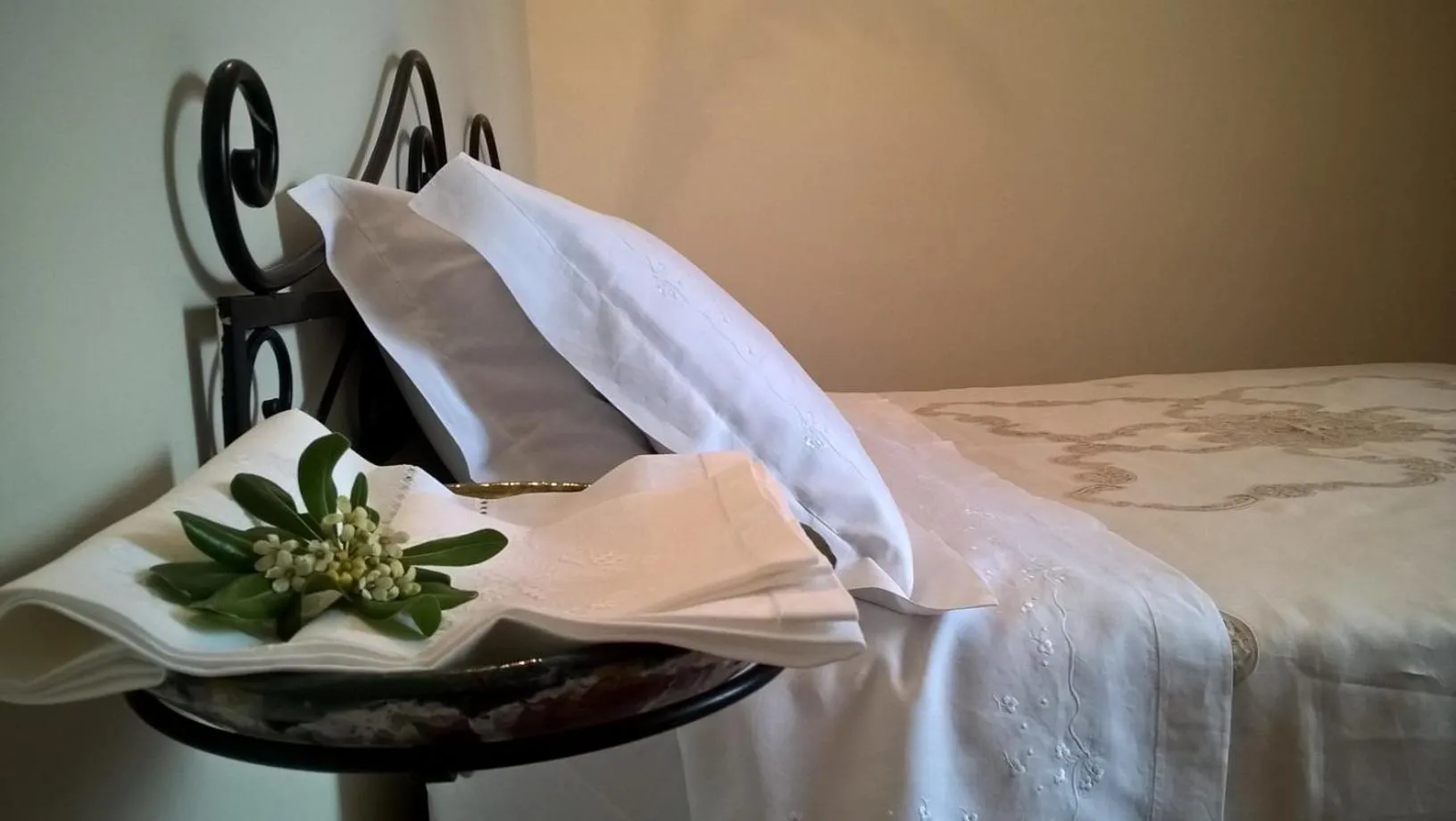 Bed in Villa Amalia Srls