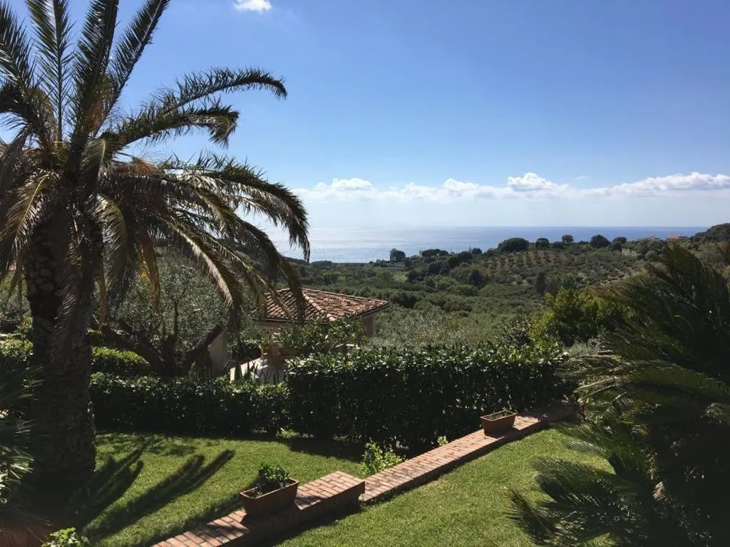 Garden in Villa Amalia Srls