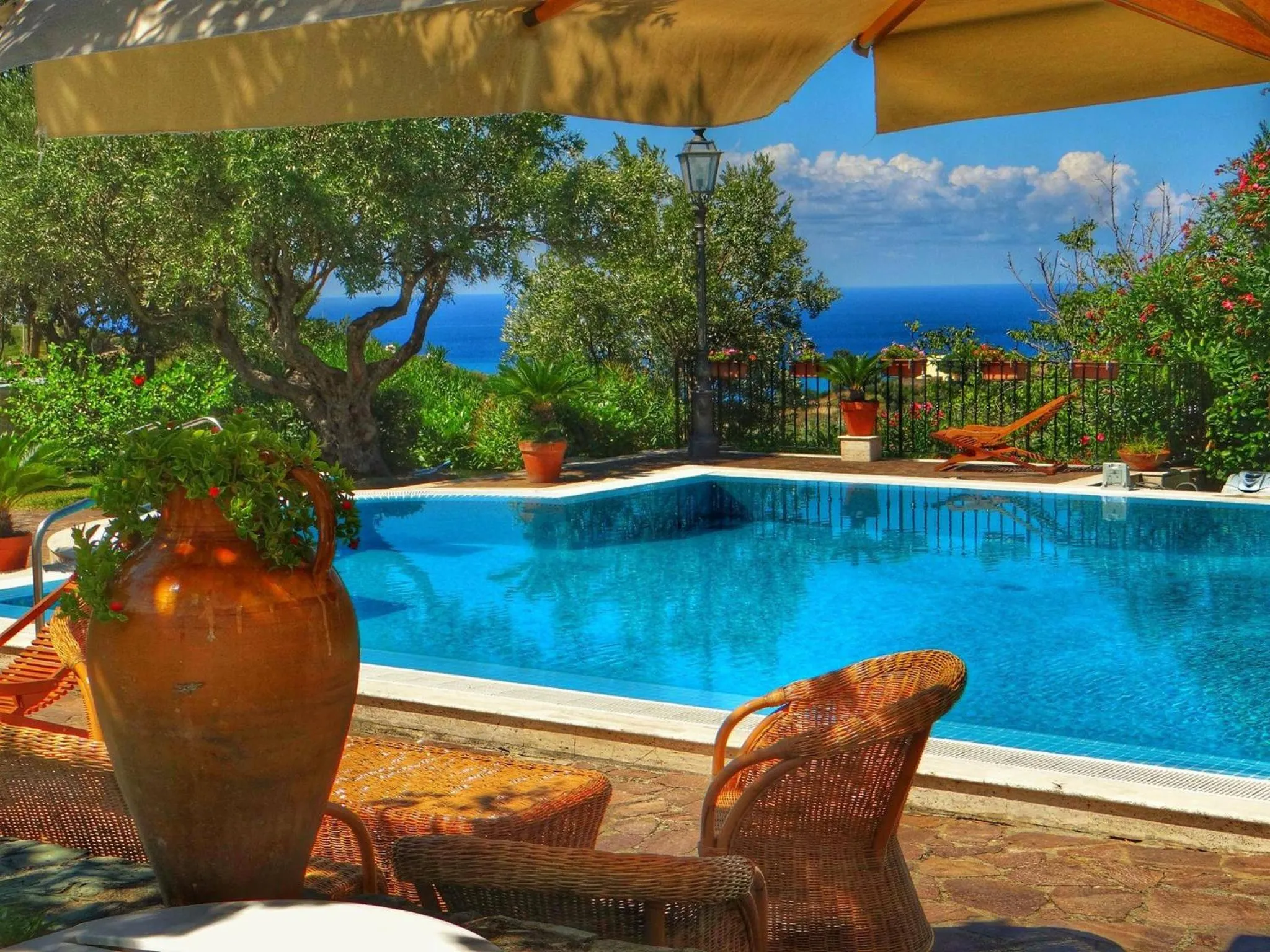 Pool view in Villa Amalia Srls