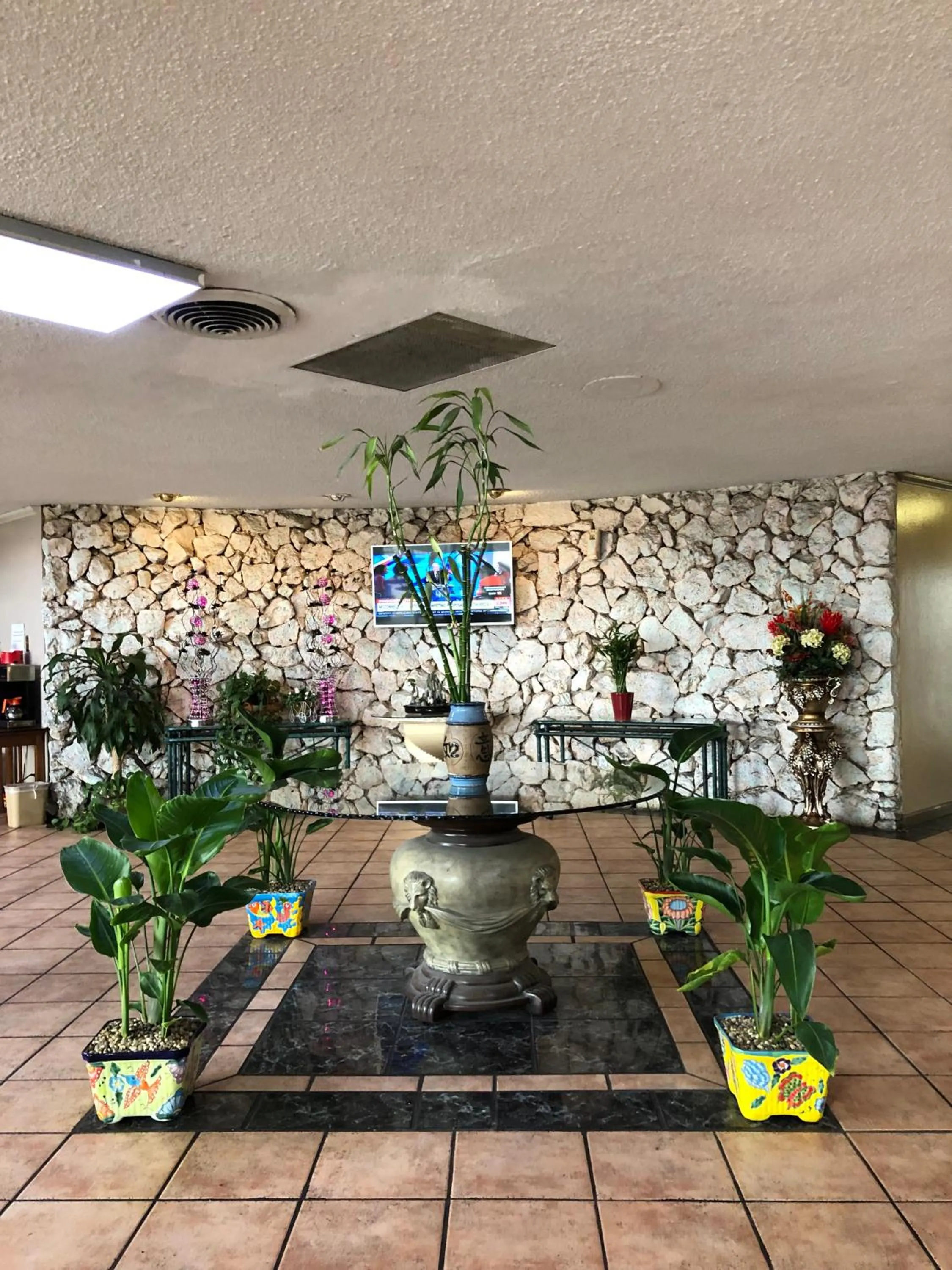 Lobby or reception in Western Inn