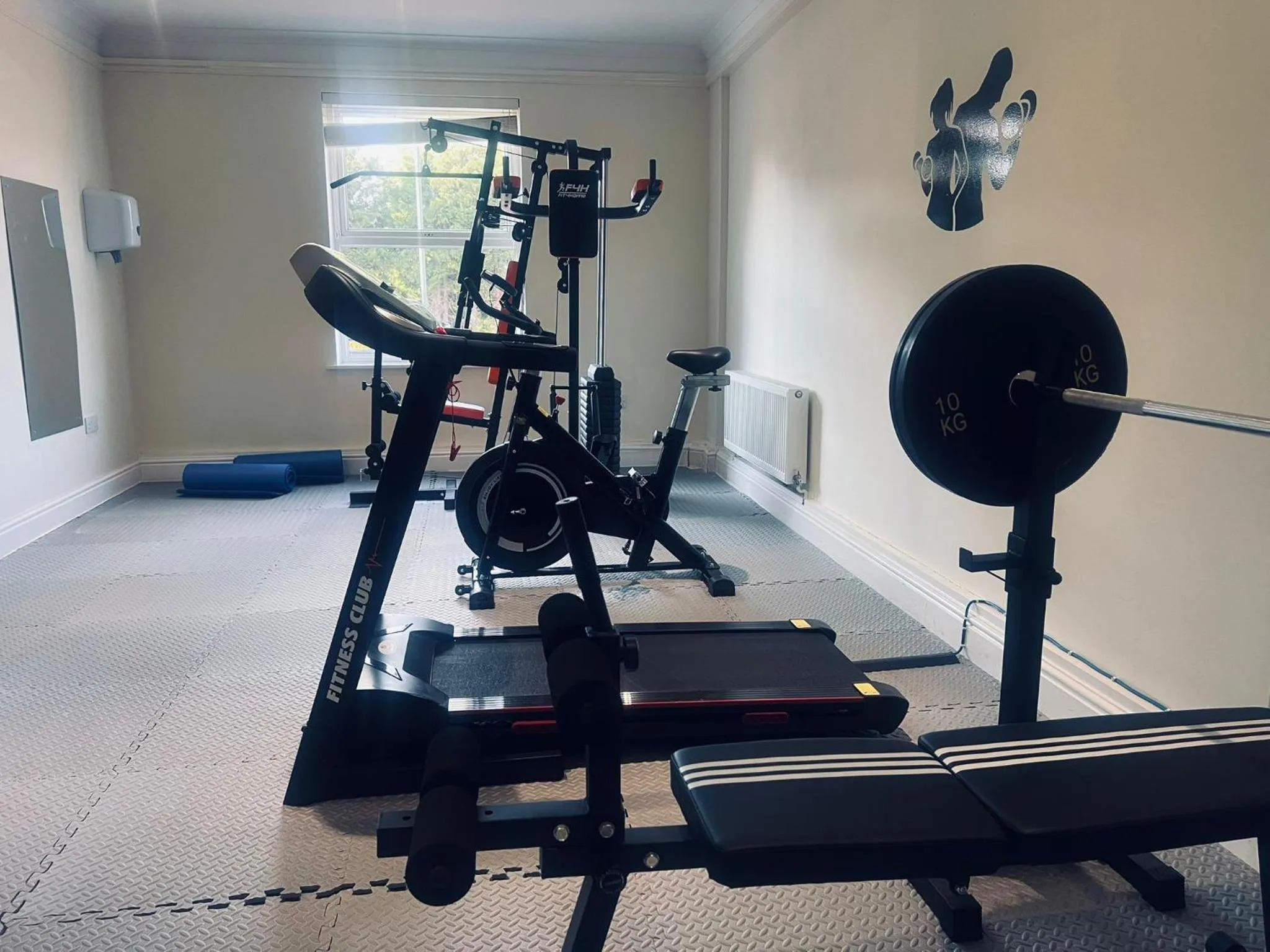 Fitness centre/facilities in Ramada by Wyndham Cheltenham