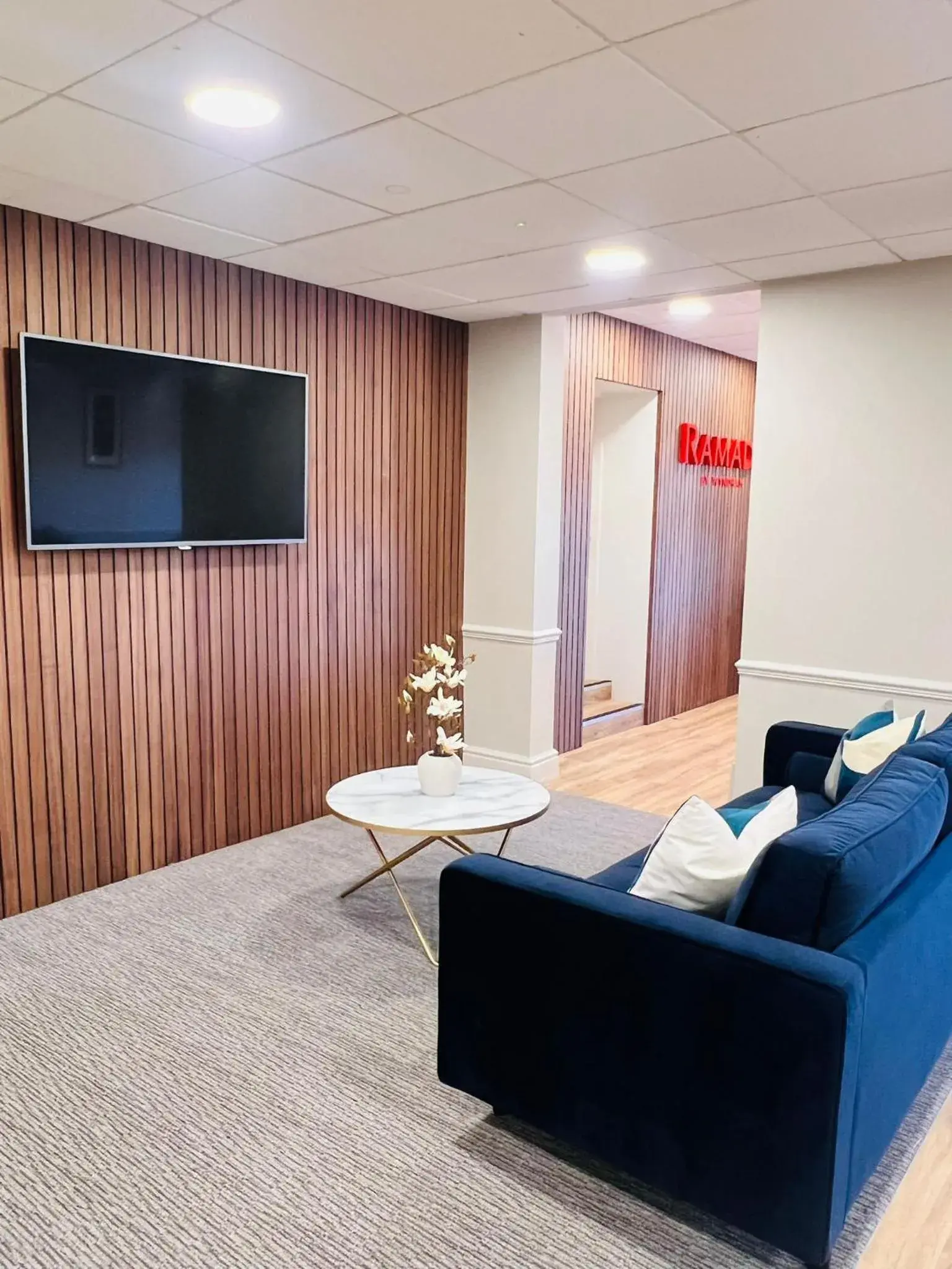 Lobby or reception in Ramada by Wyndham Cheltenham Lobby or reception in Ramada by Wyndham Cheltenham