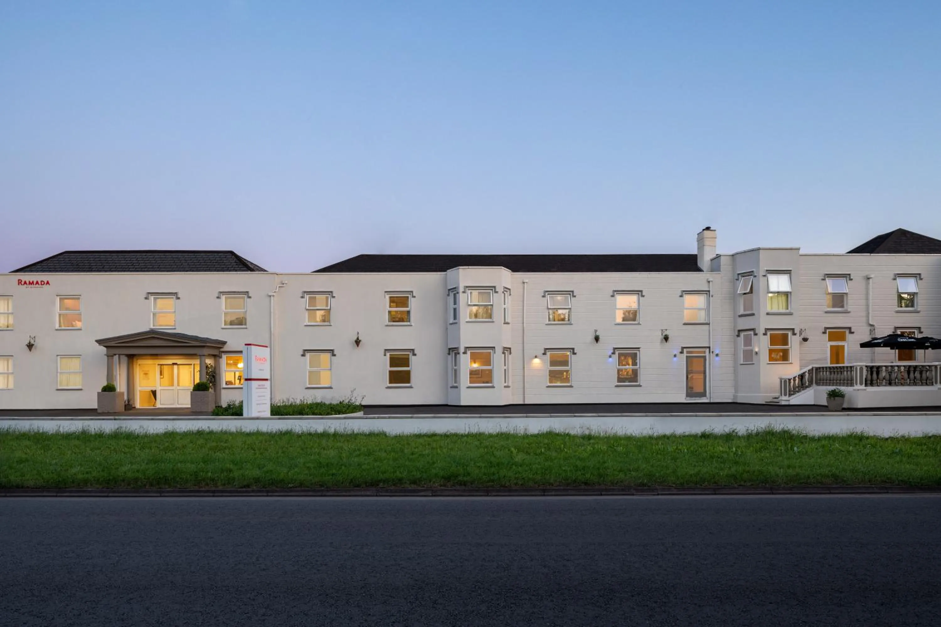 Property building in Ramada by Wyndham Cheltenham