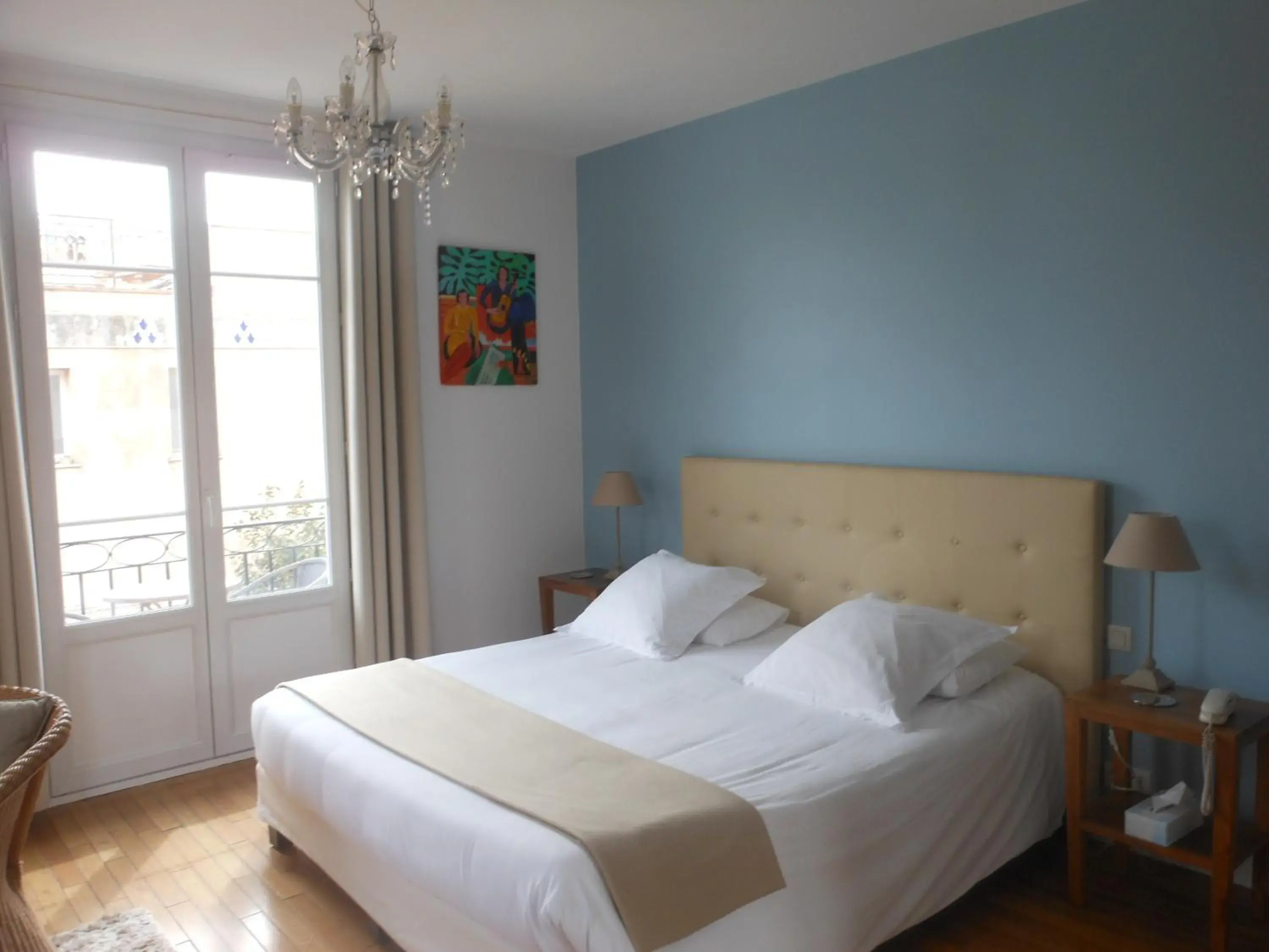 Photo of the whole room, Bed in Hotel Villa Les Cygnes