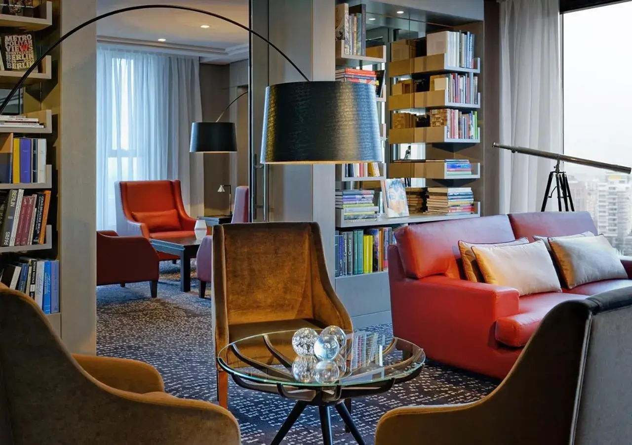 Lounge or bar in Waldorf Astoria Berlin Lounge or bar in Waldorf Astoria Berlin