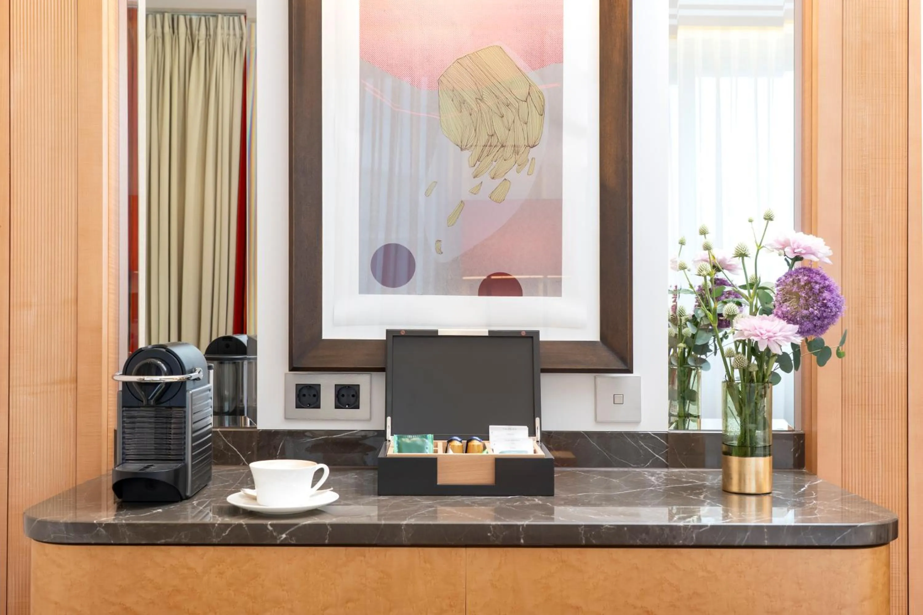 minibar in Waldorf Astoria Berlin