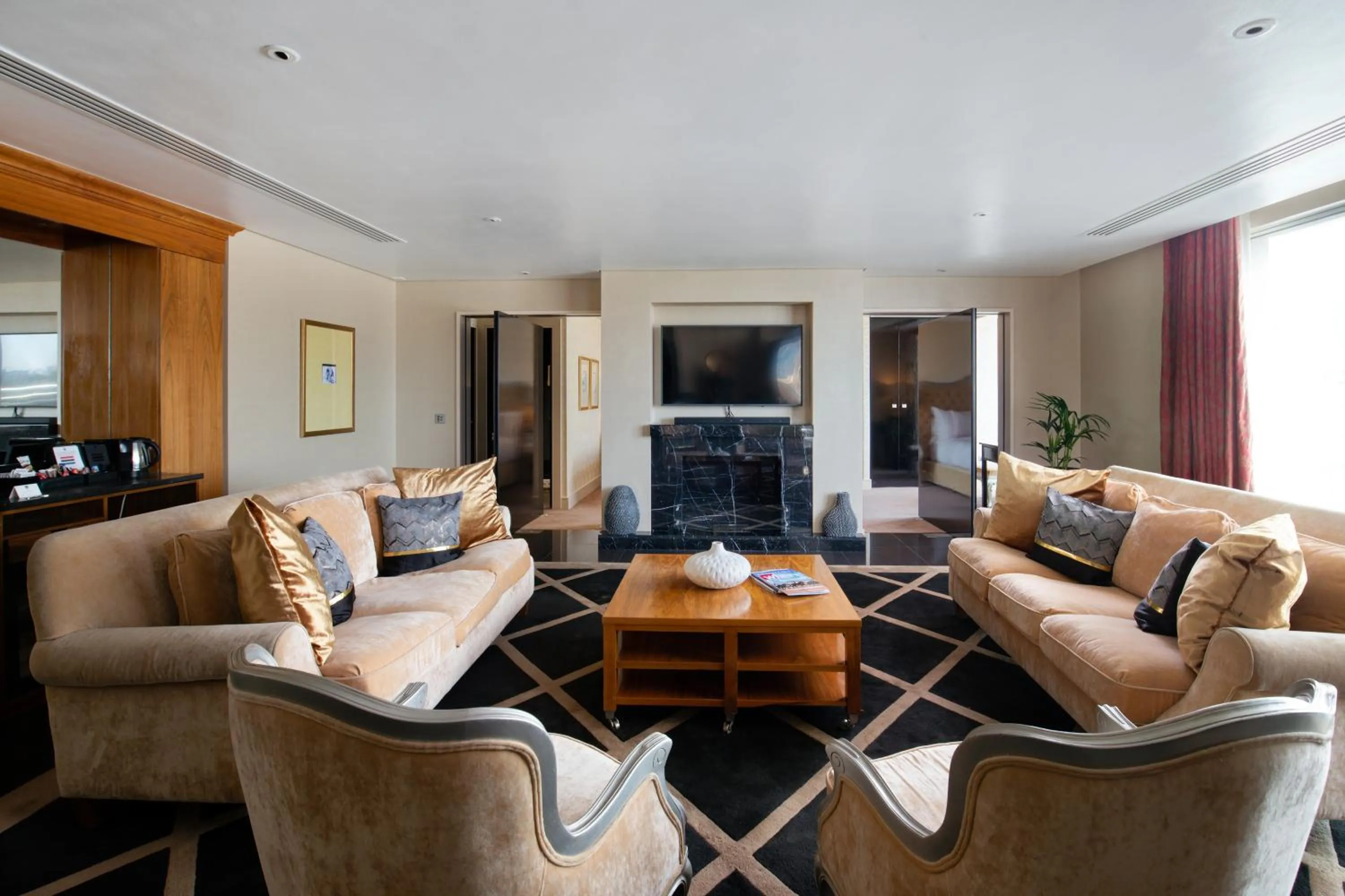 Living room in The Chelsea Harbour Hotel and Spa