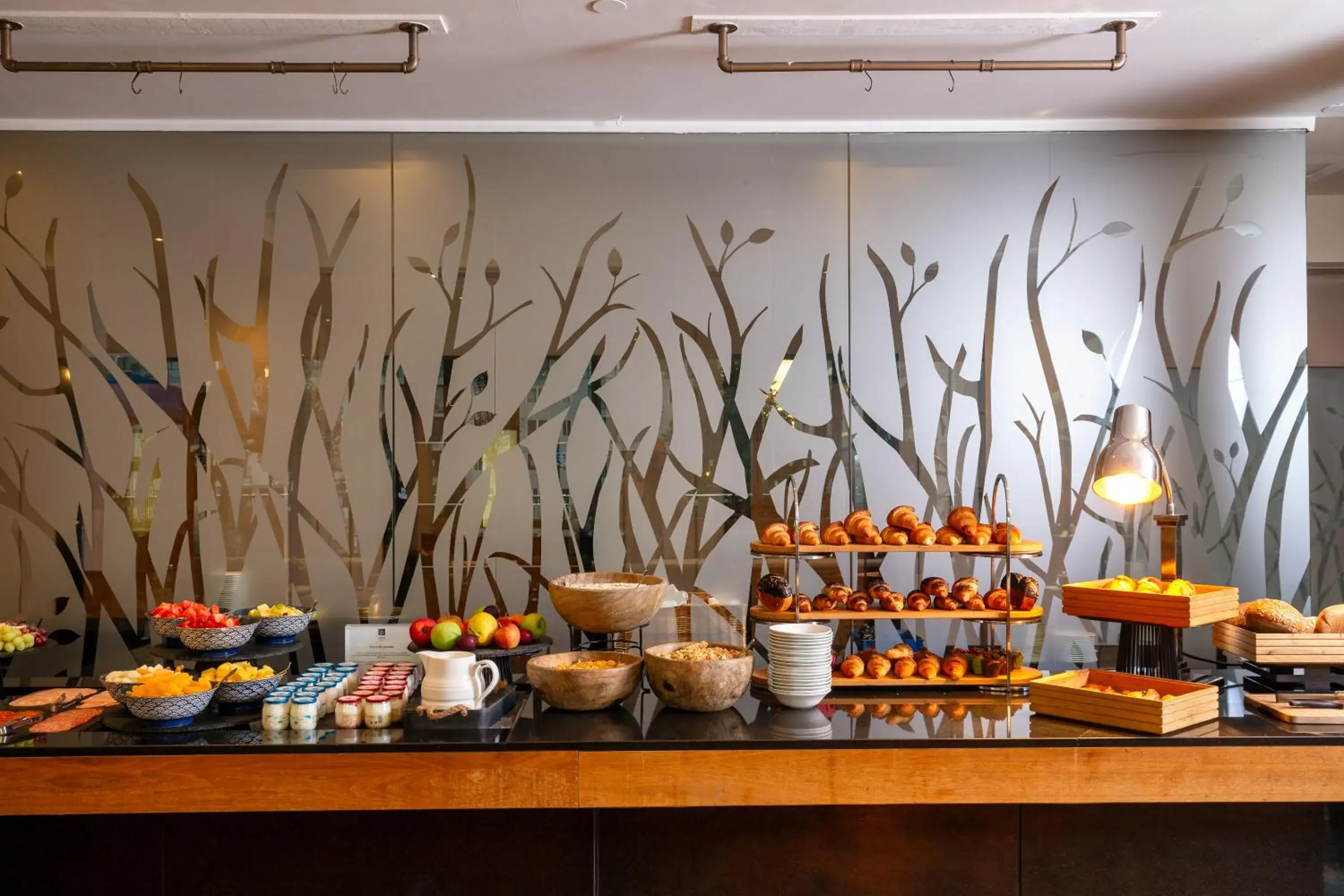 Breakfast in The Chelsea Harbour Hotel and Spa Breakfast in The Chelsea Harbour Hotel and Spa