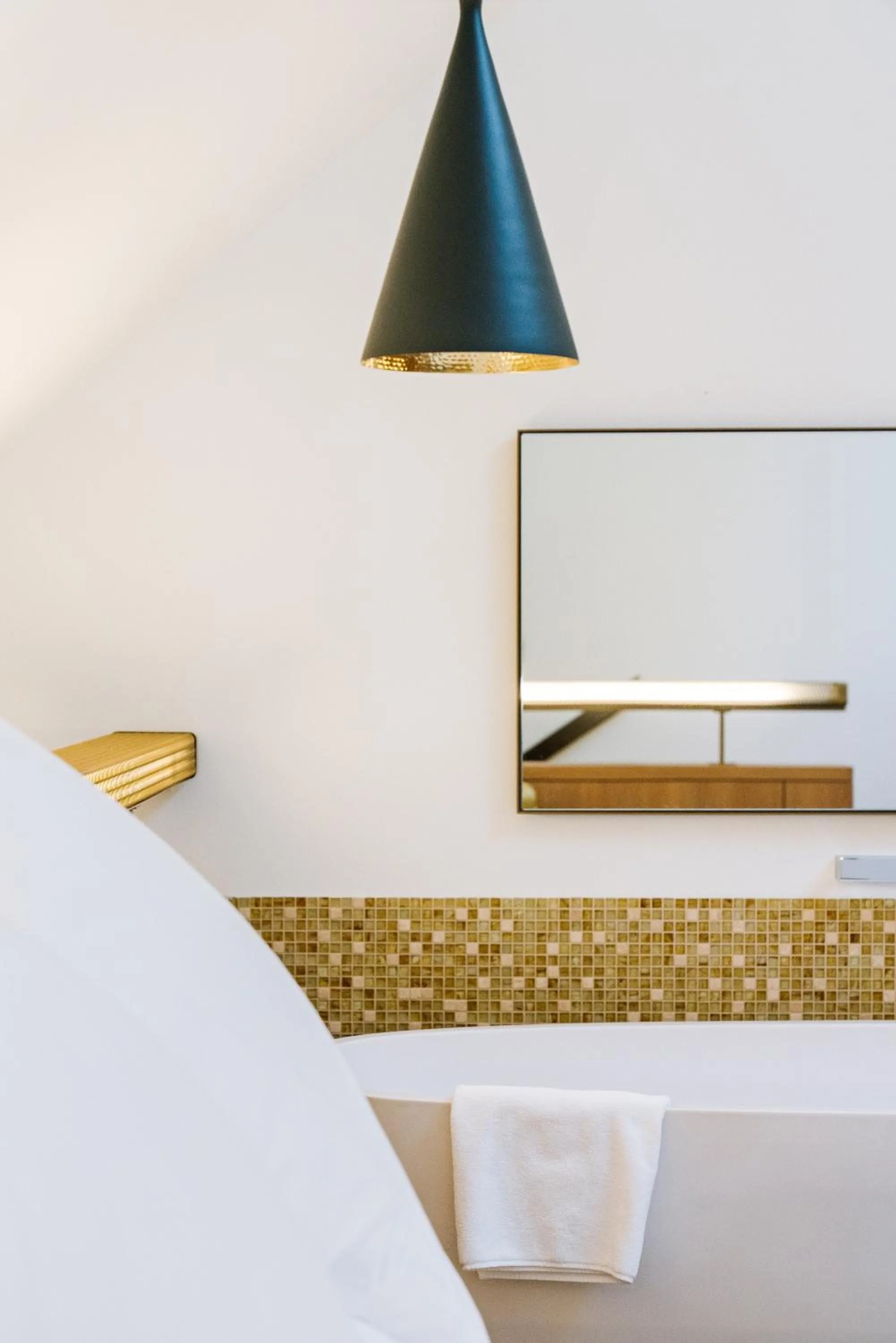 Bedroom, Bed in B2 Hotel Zürich