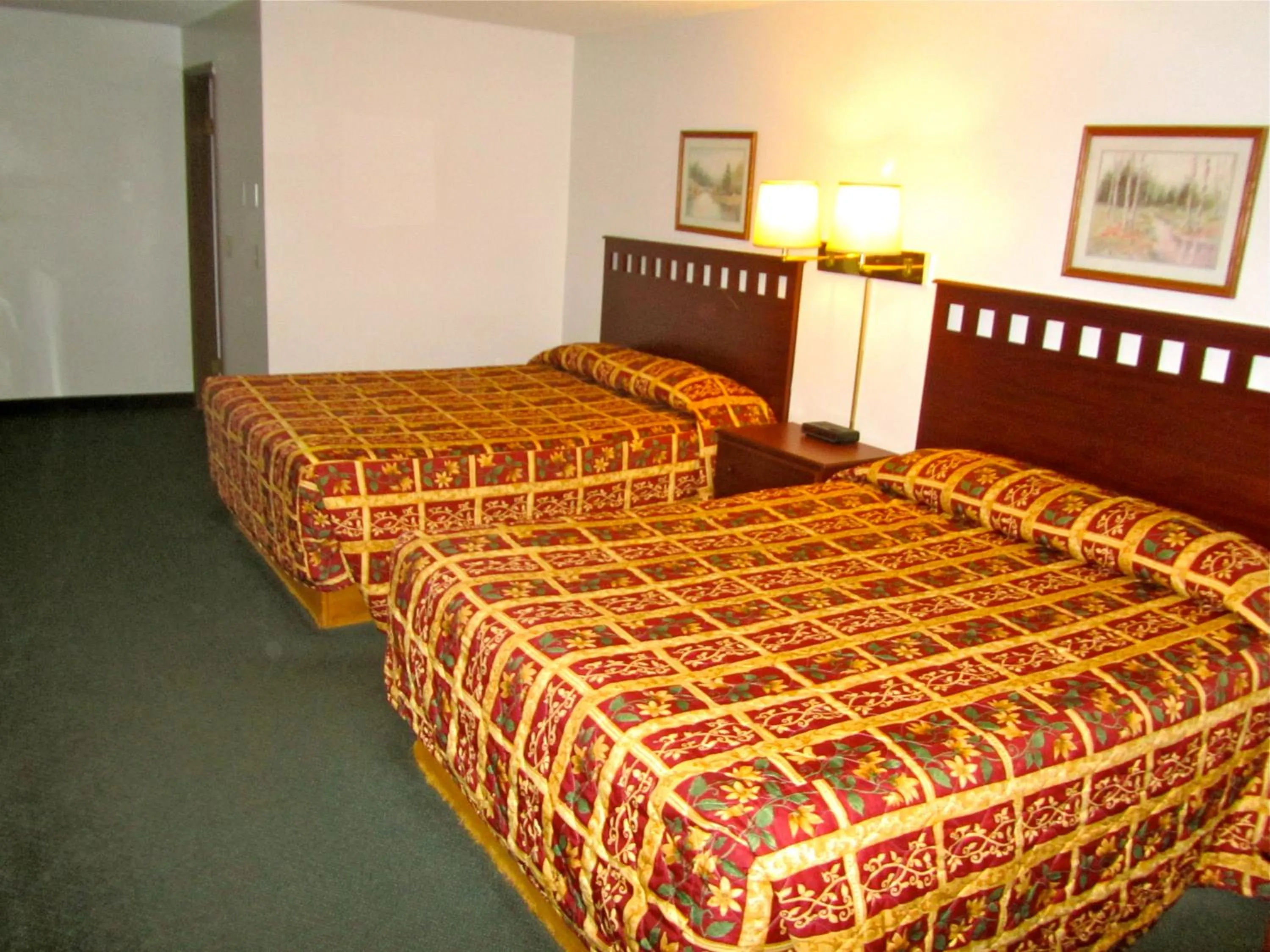 Bed in Shanico Inn
