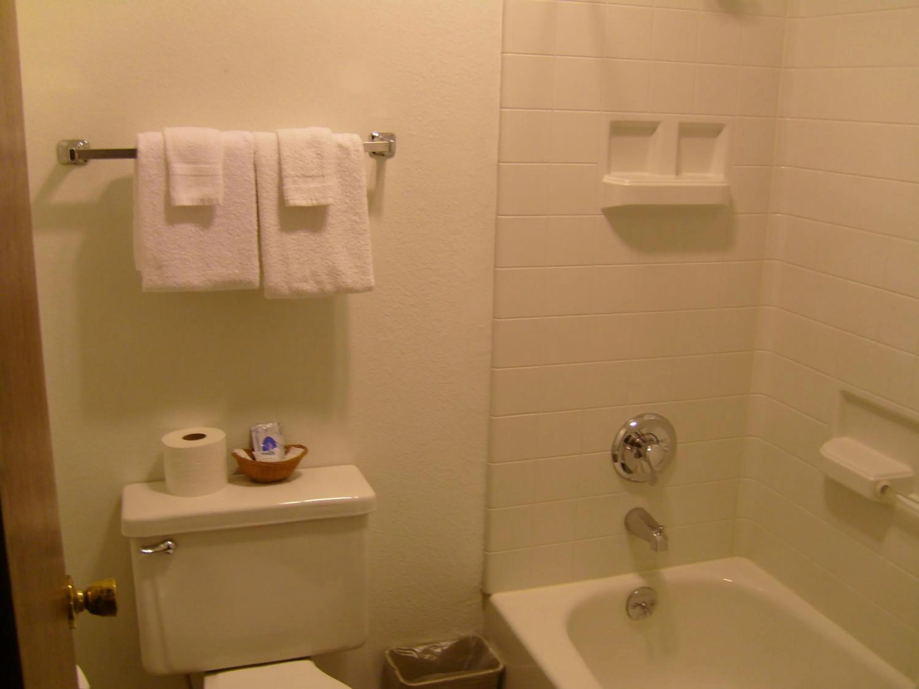 Toilet in Shanico Inn