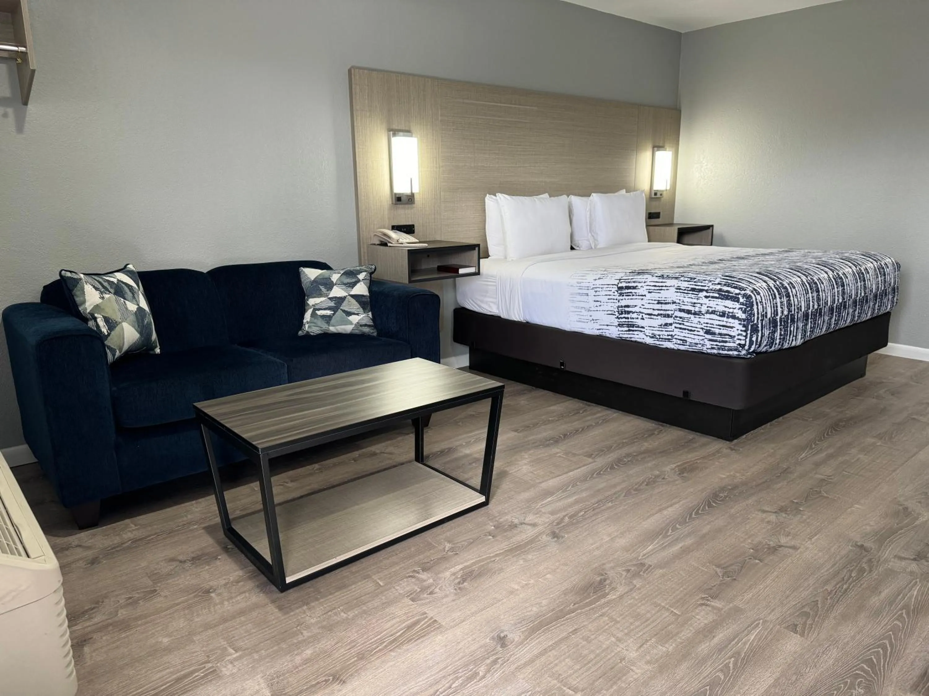 Bed in Copper Manor Motel