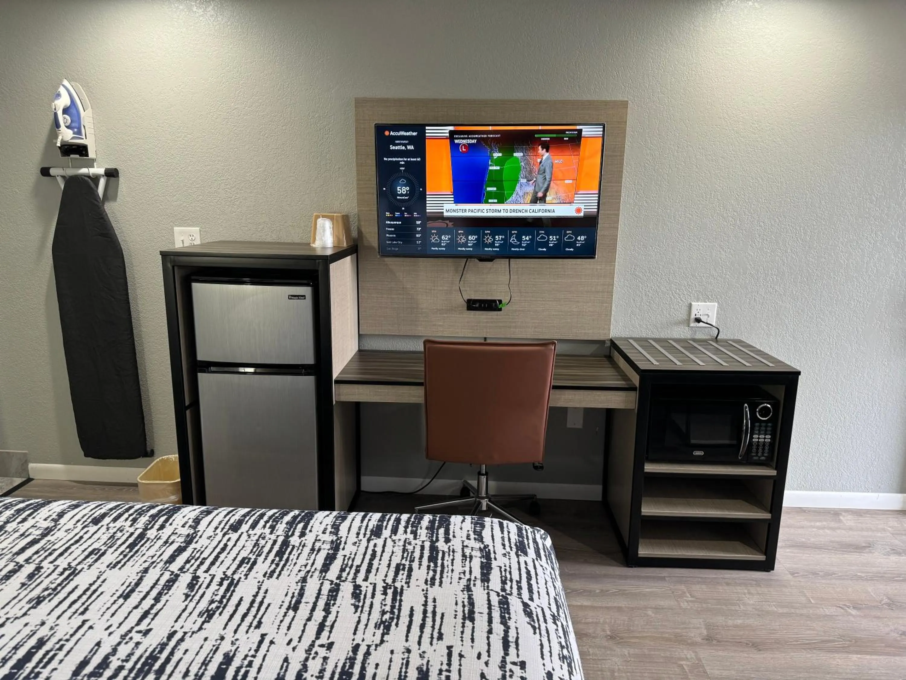 TV and multimedia in Copper Manor Motel