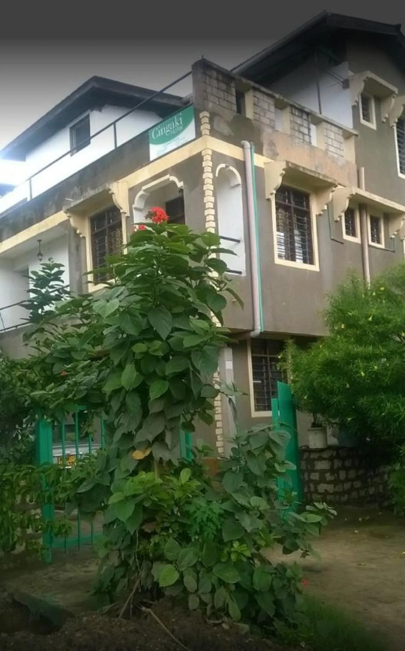 Property building in Cingaki Hotel