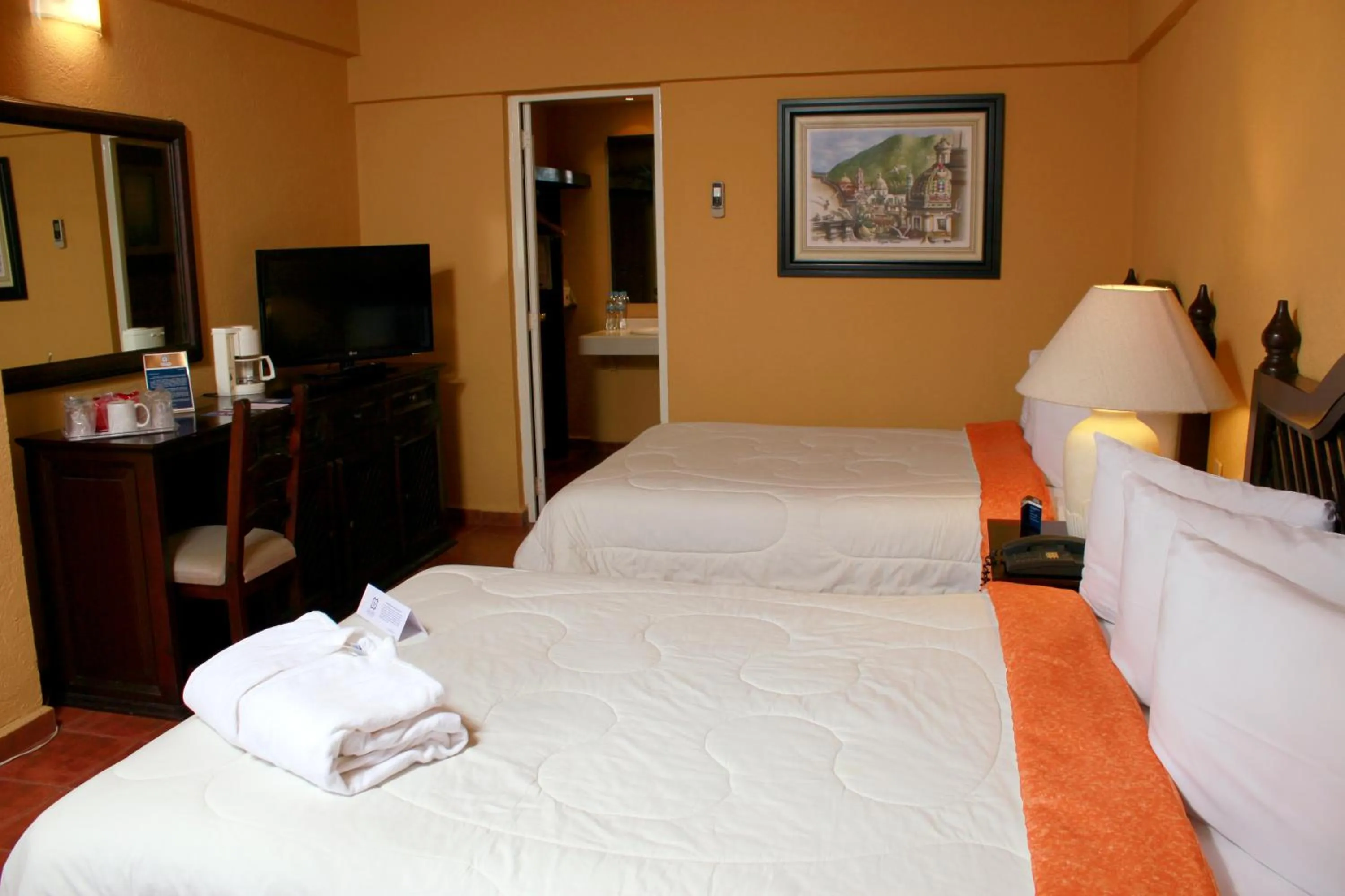 Photo of the whole room in Mision Orizaba