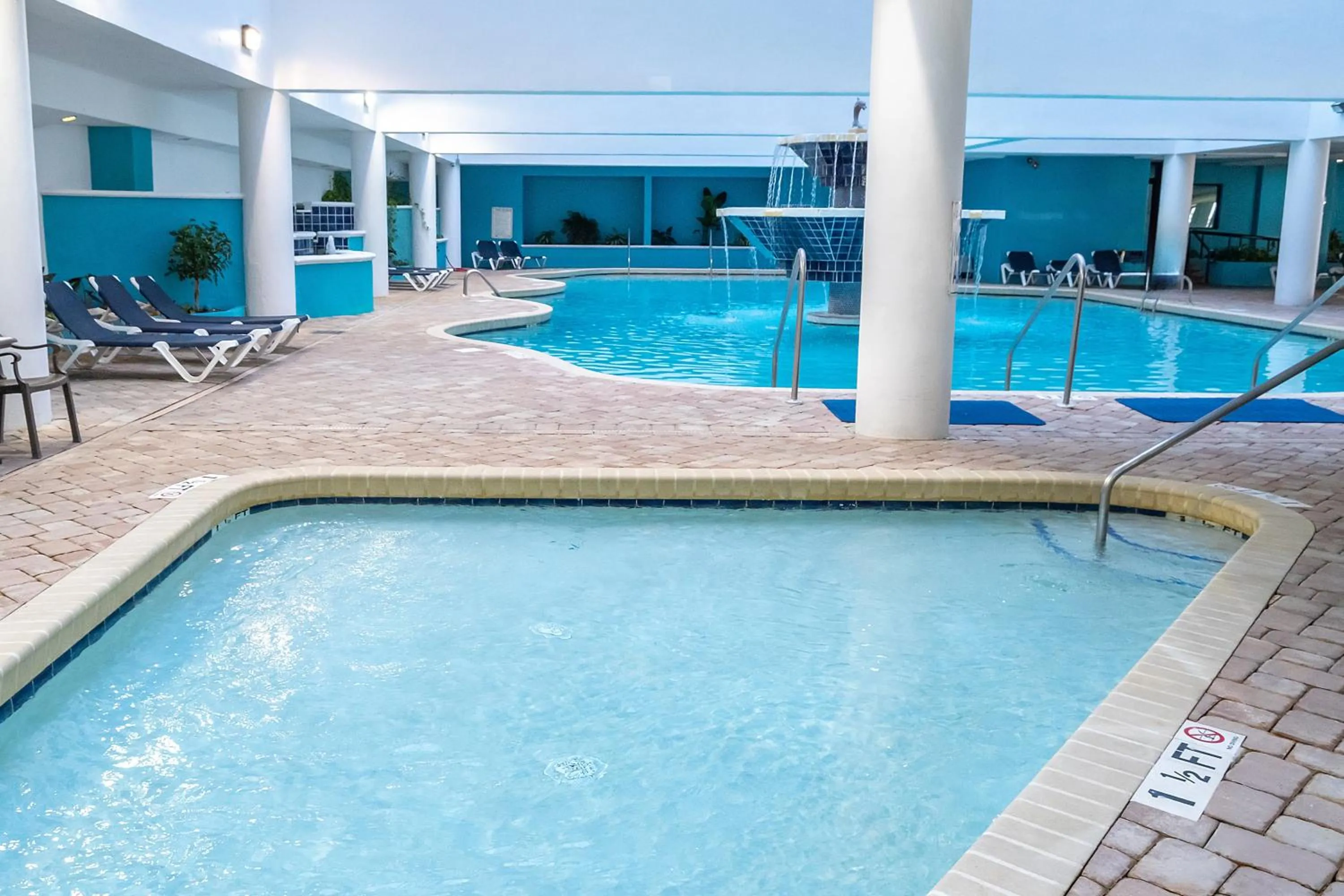 Swimming pool in Landmark Resort