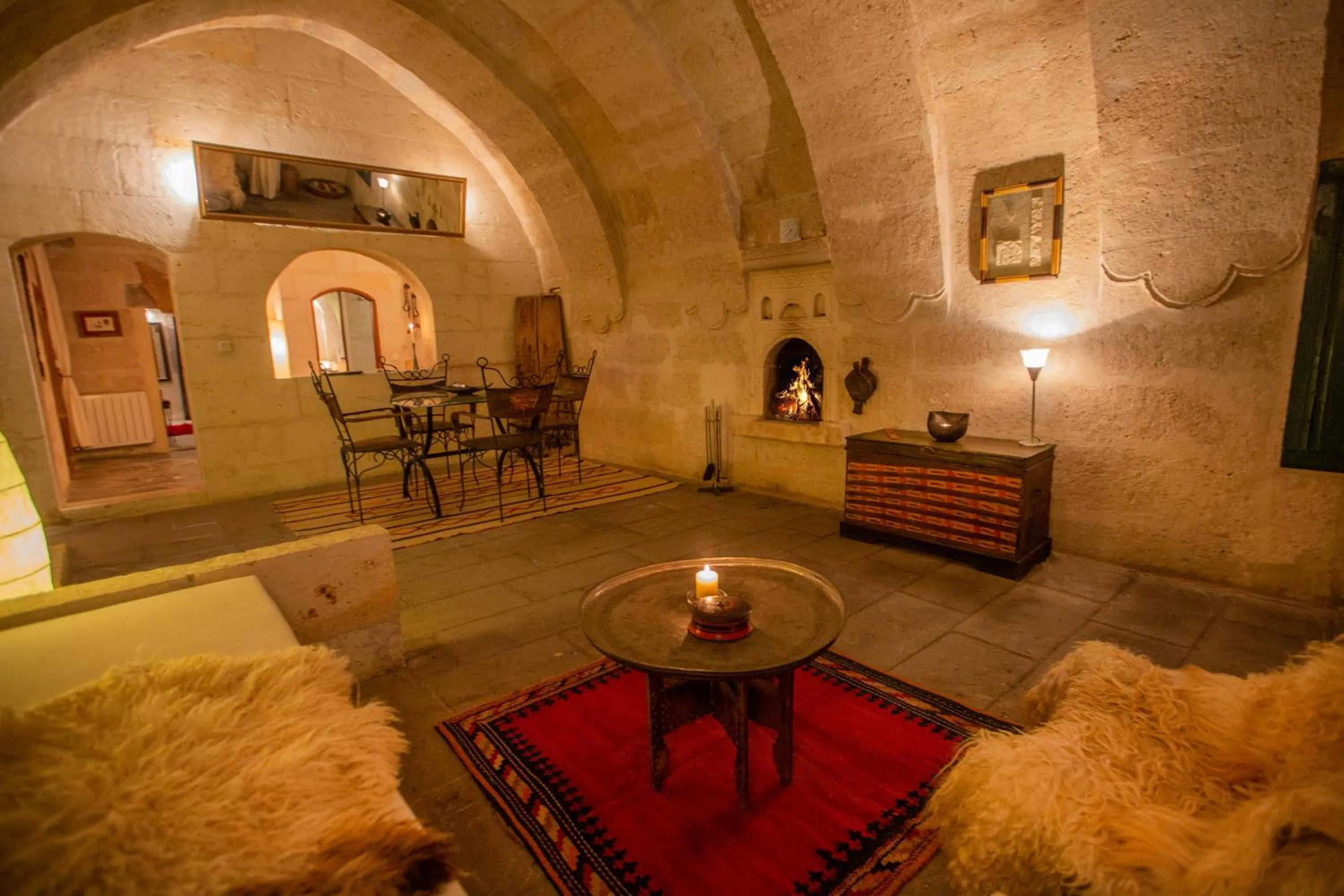 Living room in Asmalı Cave House