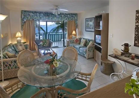 Day in Colony Cove Beach Resort