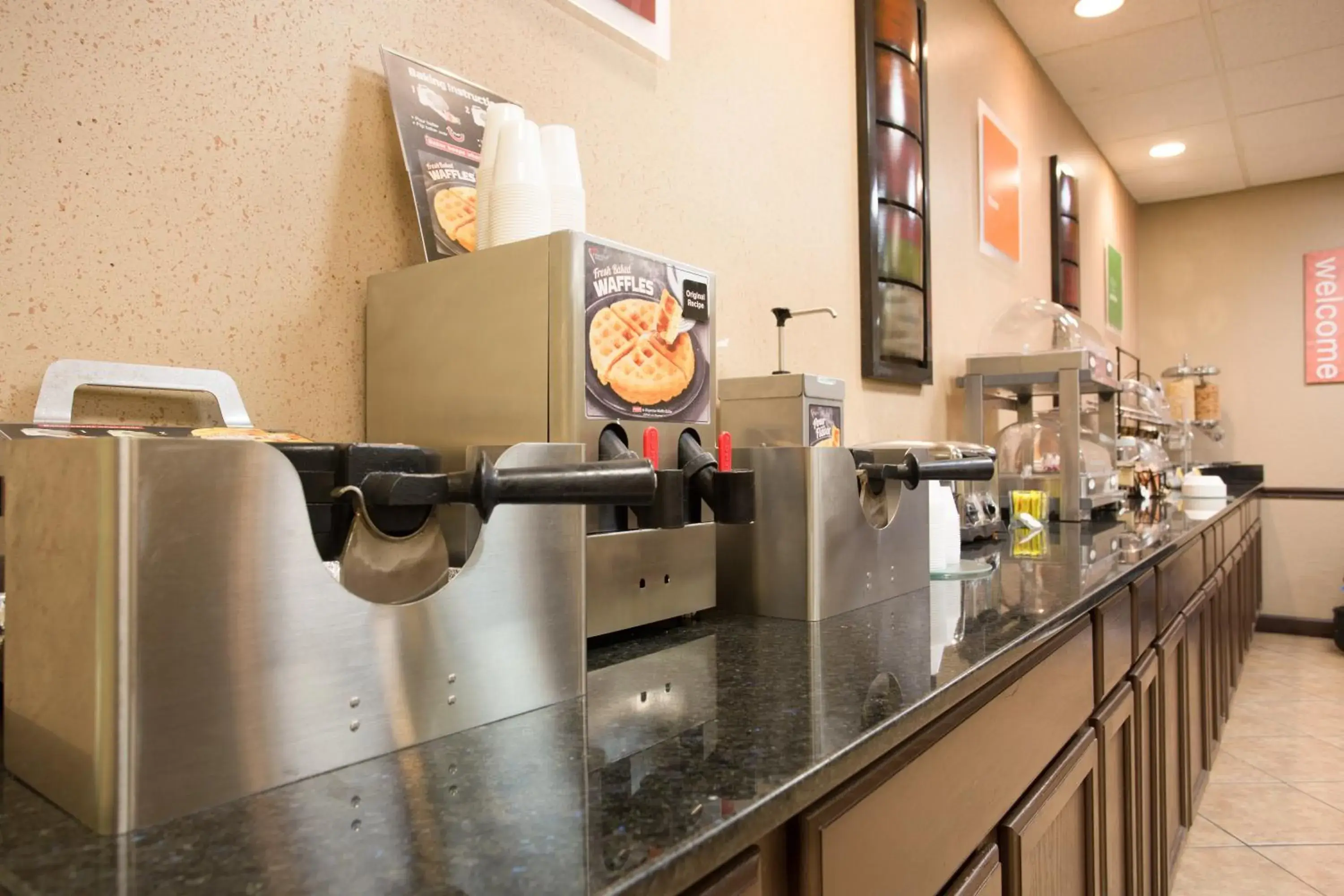 Breakfast in Best Western Sky Valley Inn Breakfast in Best Western Sky Valley Inn