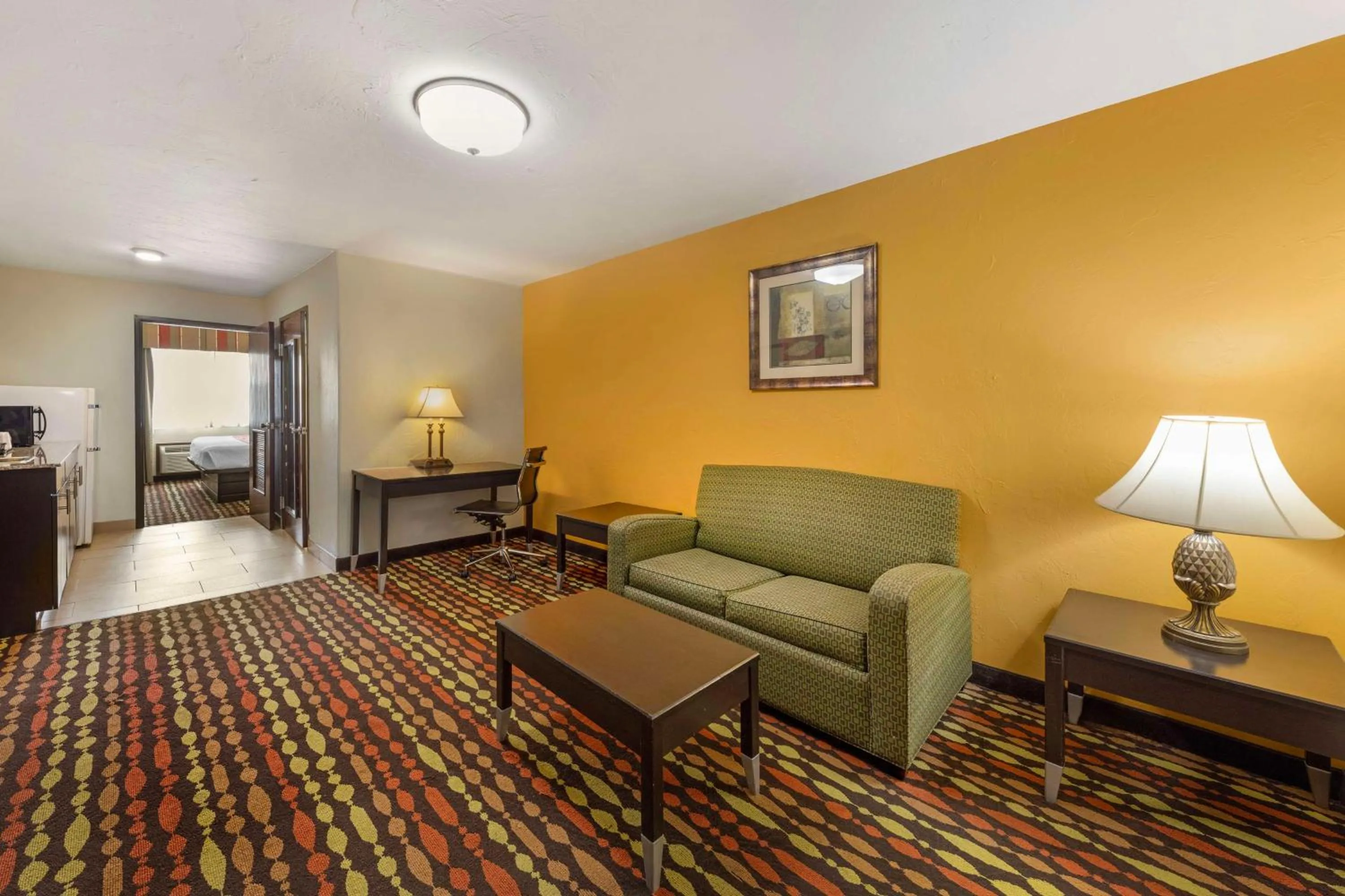 Photo of the whole room in Best Western Greentree Inn & Suites