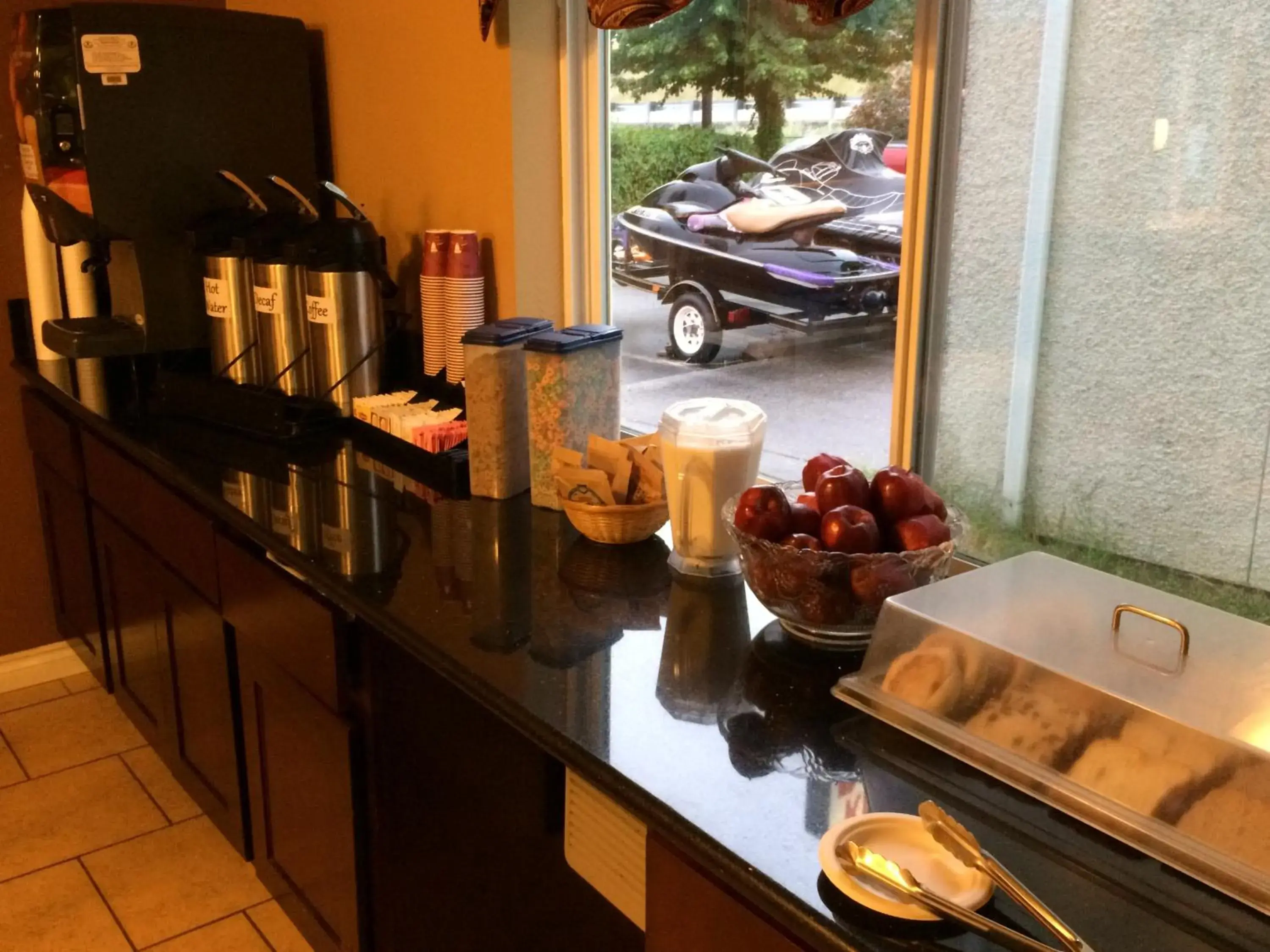 Continental breakfast in King Oscar Motel Centralia Continental breakfast in King Oscar Motel Centralia