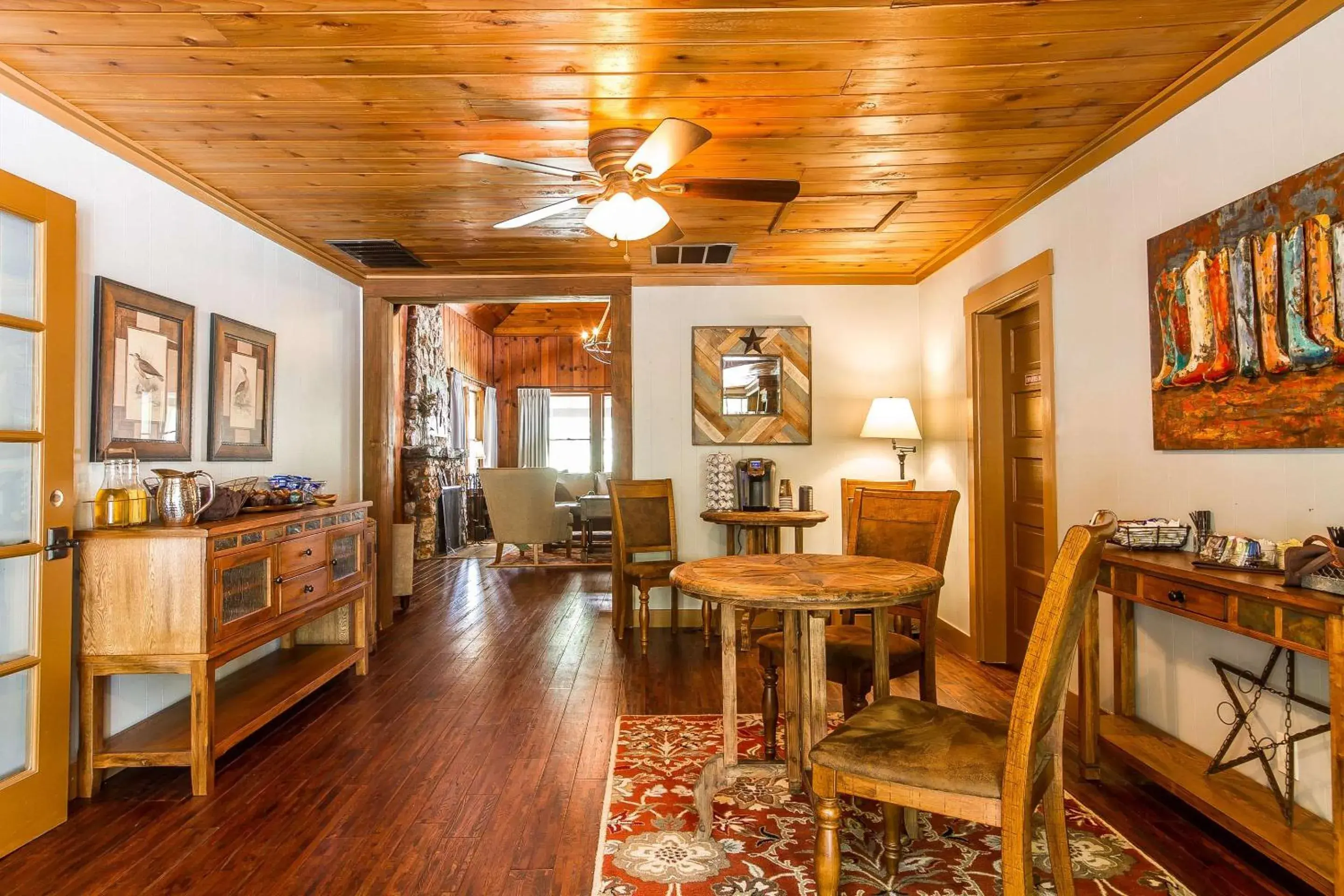 Breakfast in Sierra Sky Ranch Breakfast in Sierra Sky Ranch