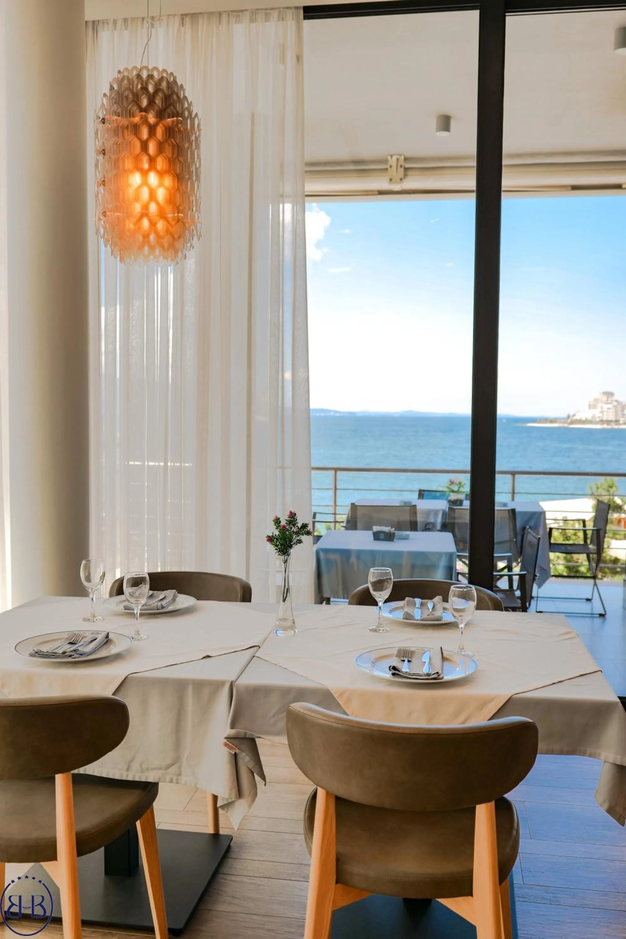 Seating area in Hotel Saranda Butrinti, Affiliated by Melia