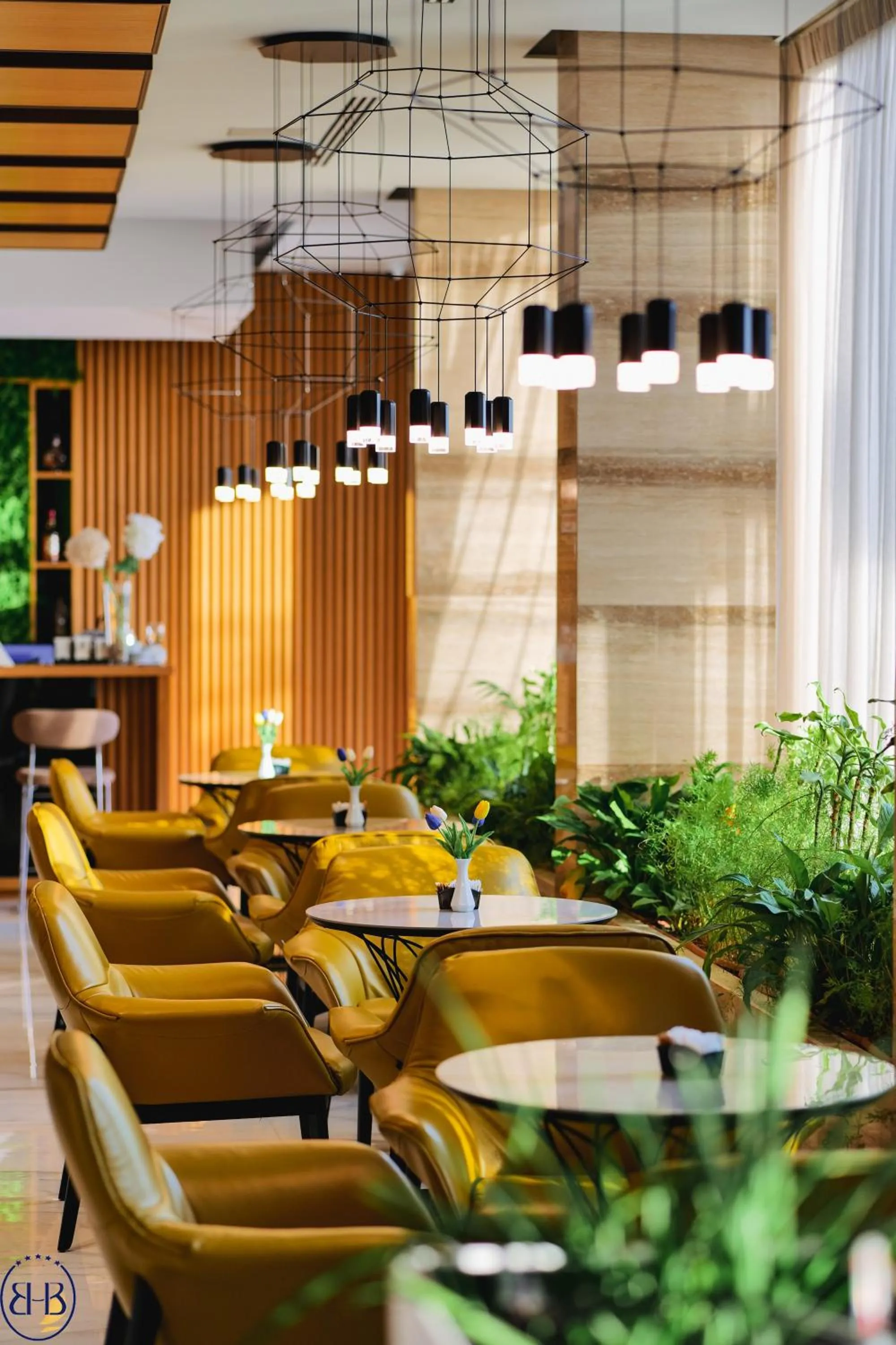 Restaurant/places to eat in Hotel Saranda Butrinti, Affiliated by Melia