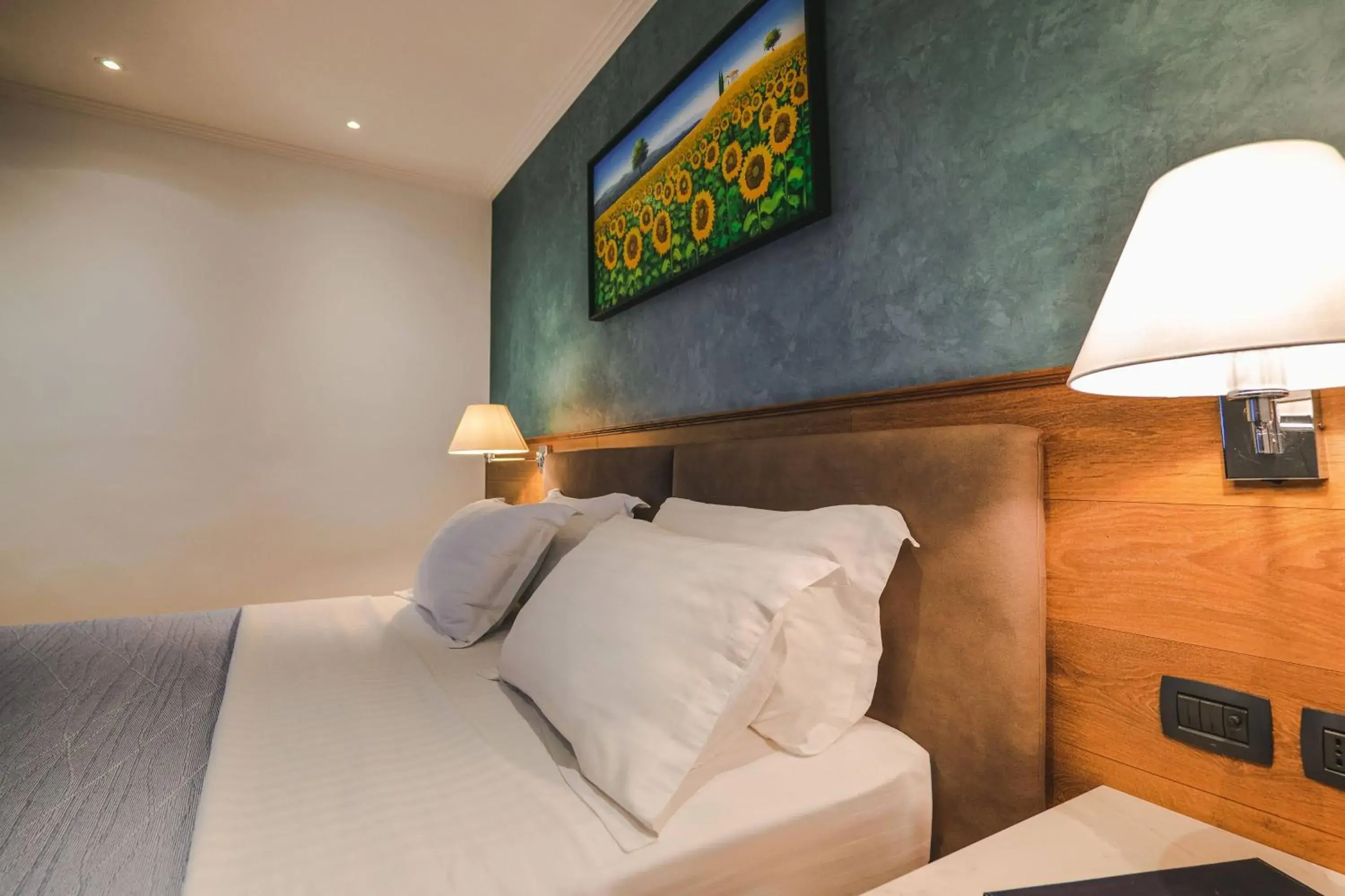 Bed in Hotel Saranda Butrinti Affiliated by Meliá Bed in Hotel Saranda Butrinti Affiliated by Meliá