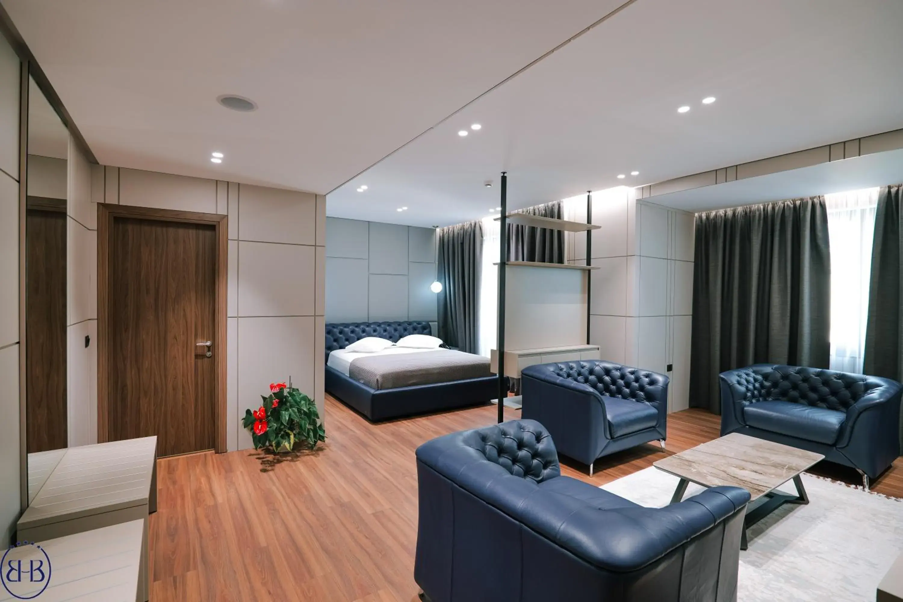 Living room, Bed in Hotel Saranda Butrinti, Affiliated by Melia Living room, Bed in Hotel Saranda Butrinti, Affiliated by Melia