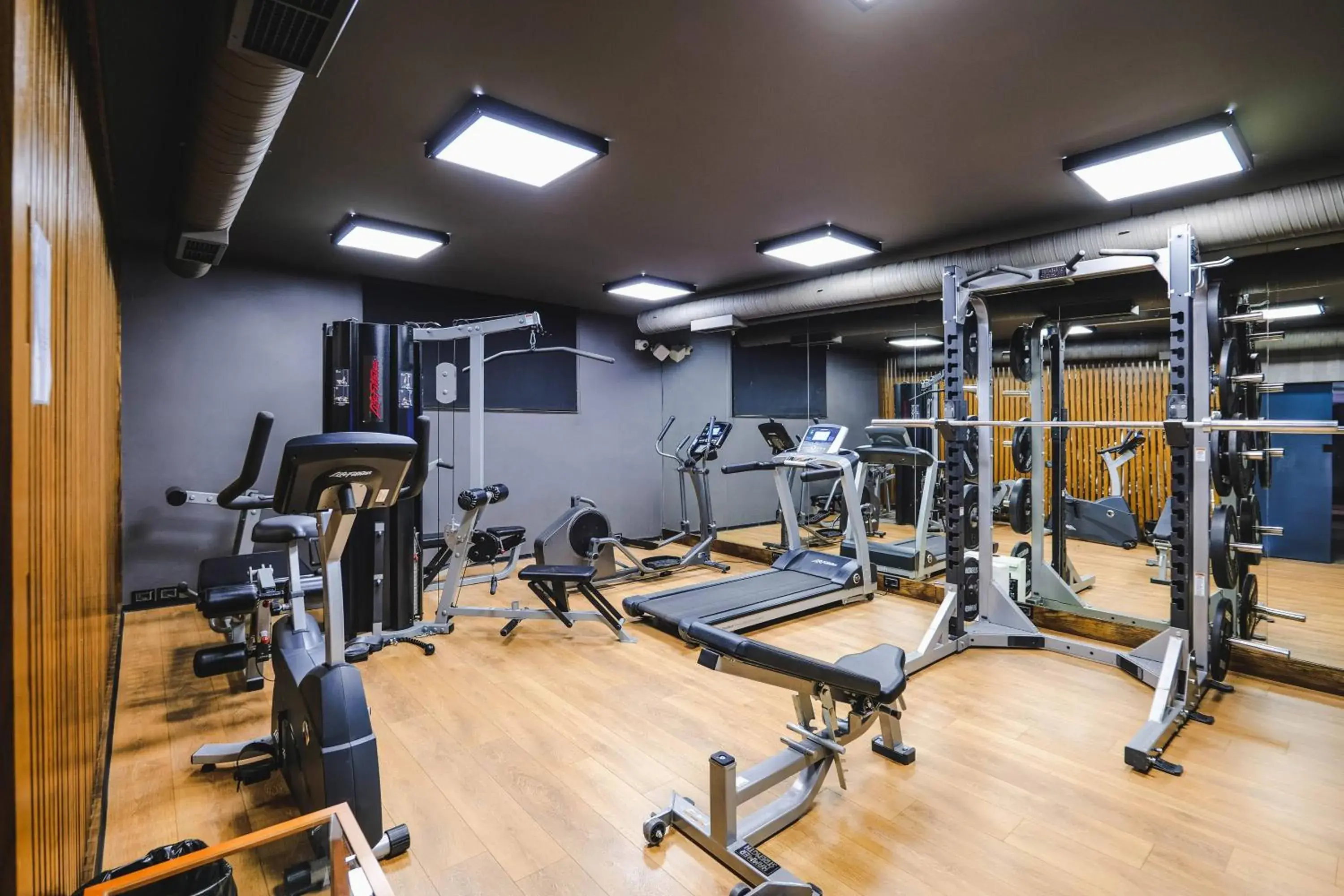 Fitness centre/facilities in Hotel Saranda Butrinti Affiliated by Meliá Fitness centre/facilities in Hotel Saranda Butrinti Affiliated by Meliá