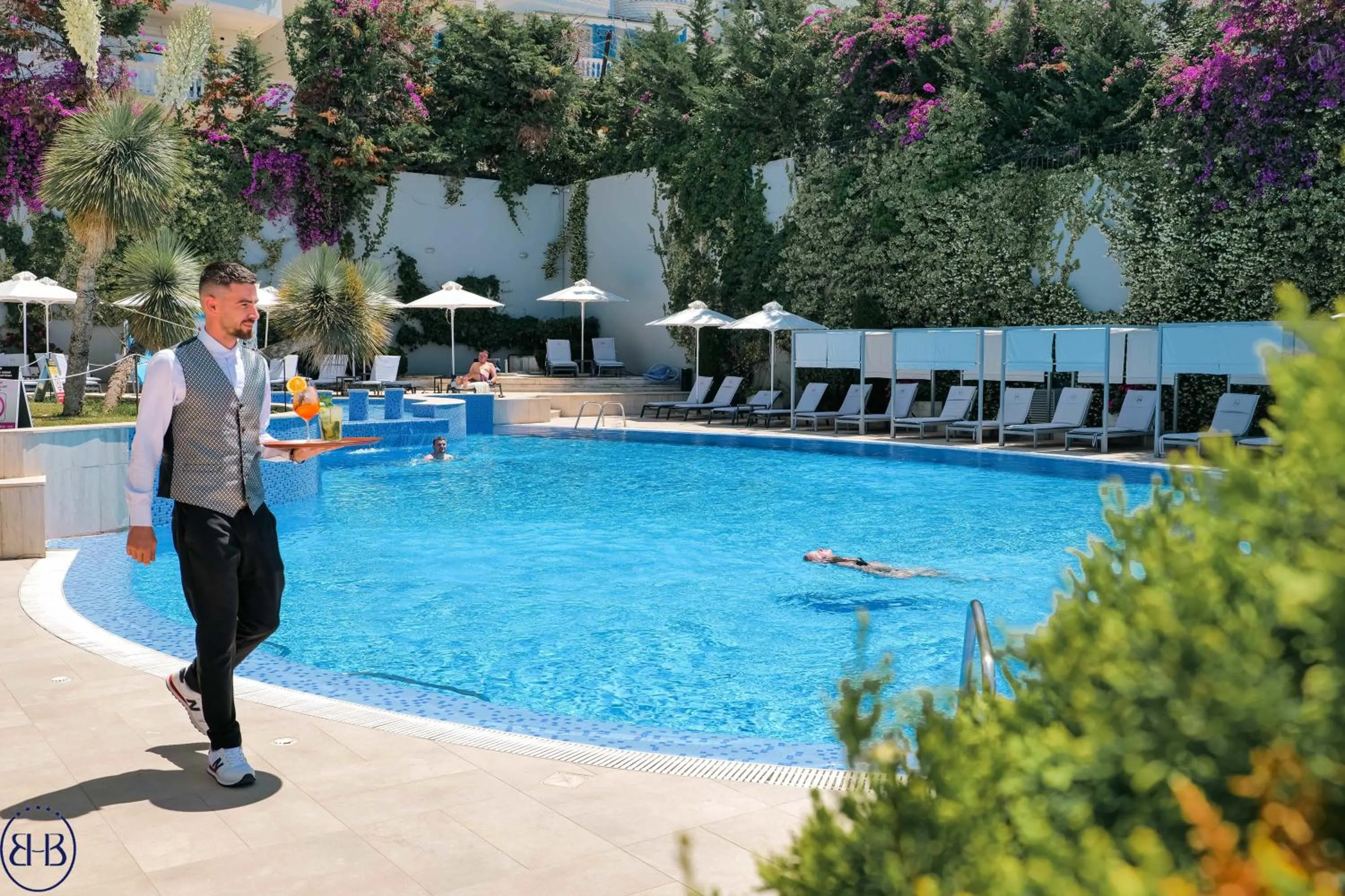 Swimming pool in Hotel Saranda Butrinti, Affiliated by Melia