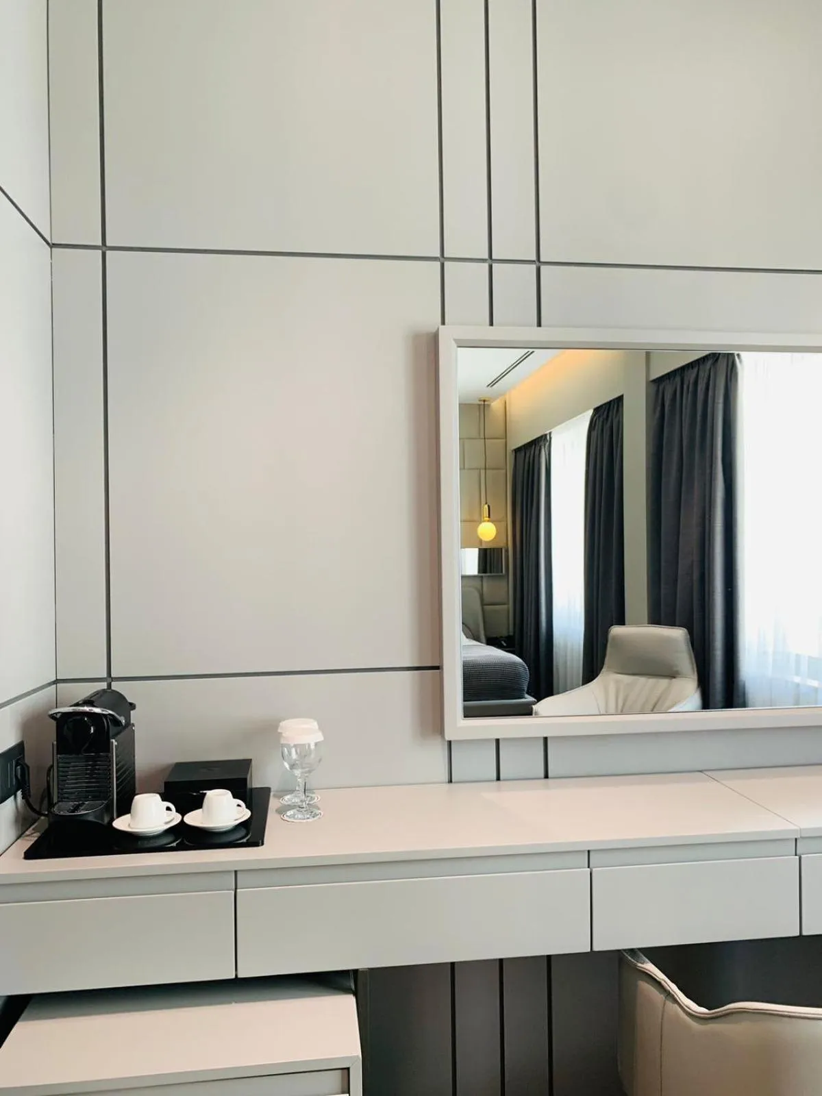 Seating area in Hotel Saranda Butrinti, Affiliated by Melia