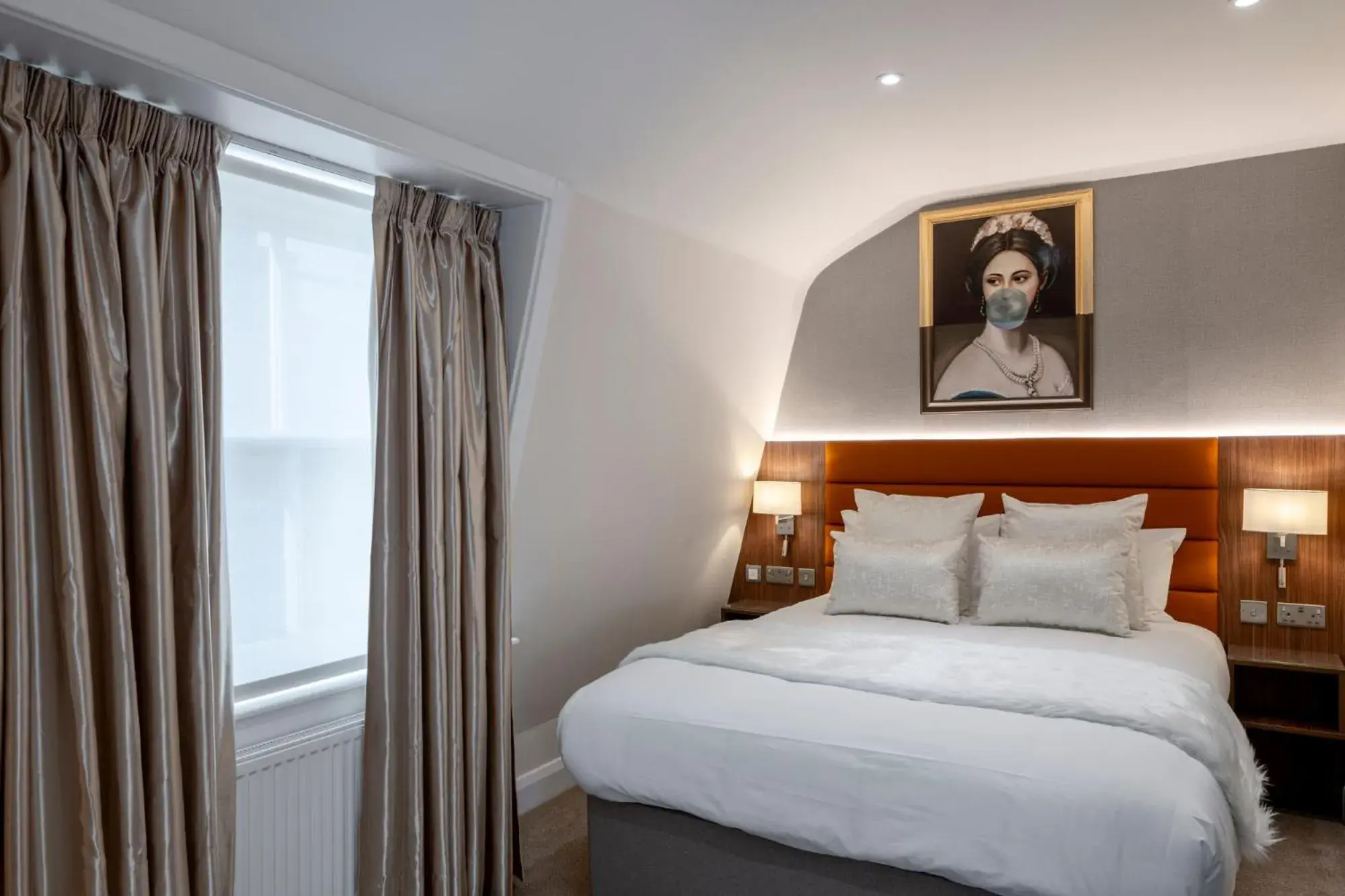 Bedroom, Bed in Grand Concerto Hotel Bedroom, Bed in Grand Concerto Hotel