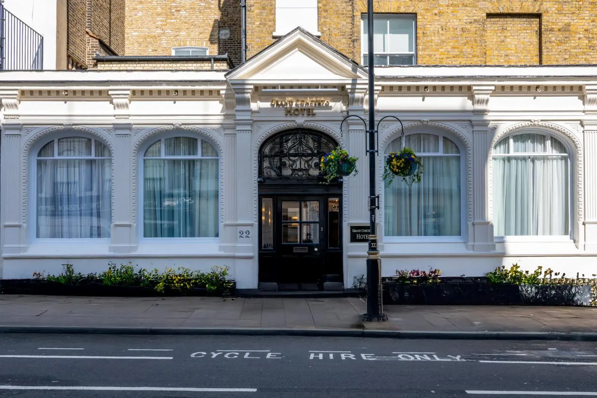 Facade/entrance in Grand Concerto Hotel Facade/entrance in Grand Concerto Hotel