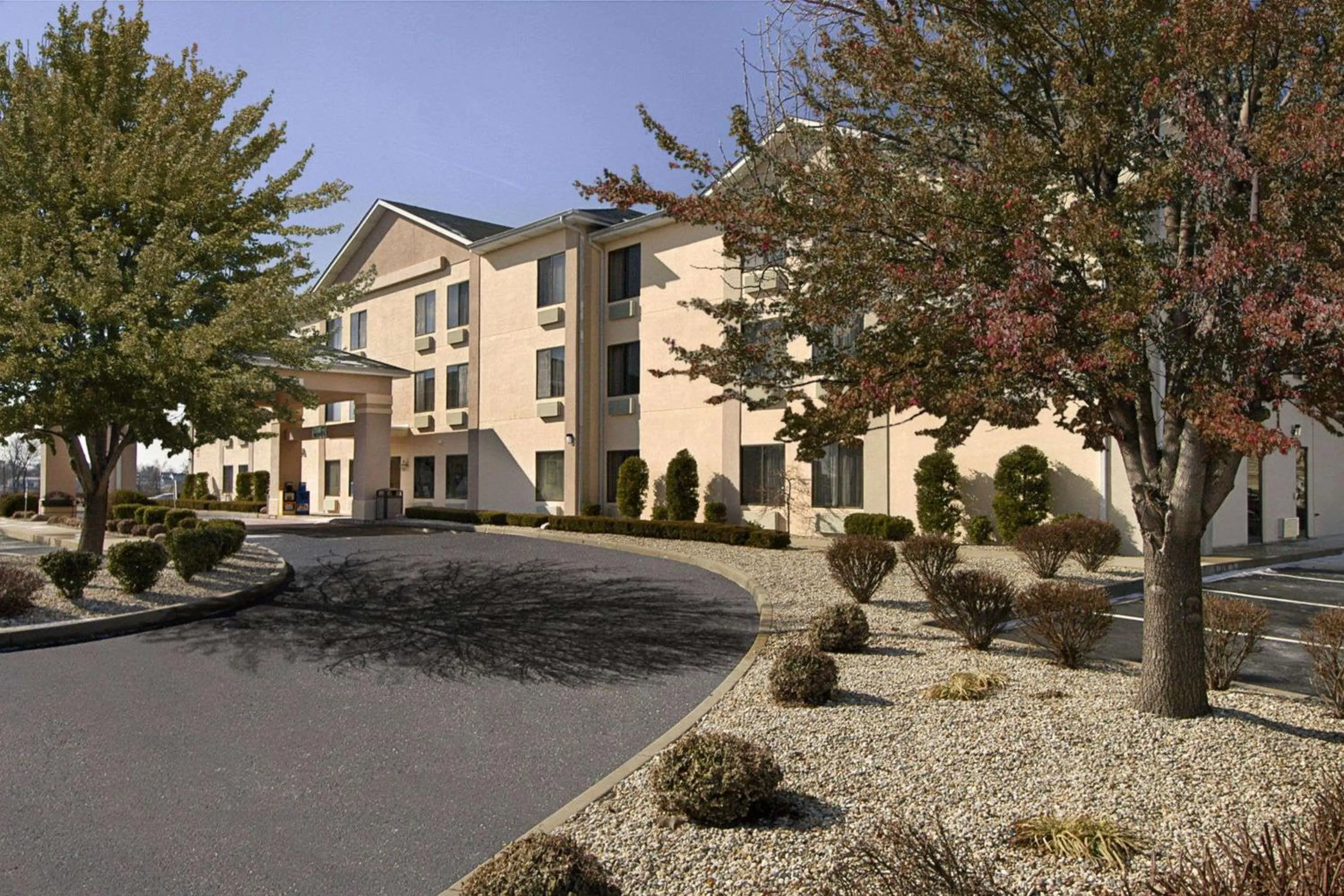 Facade/entrance in Baymont by Wyndham O'Fallon St. Louis Area