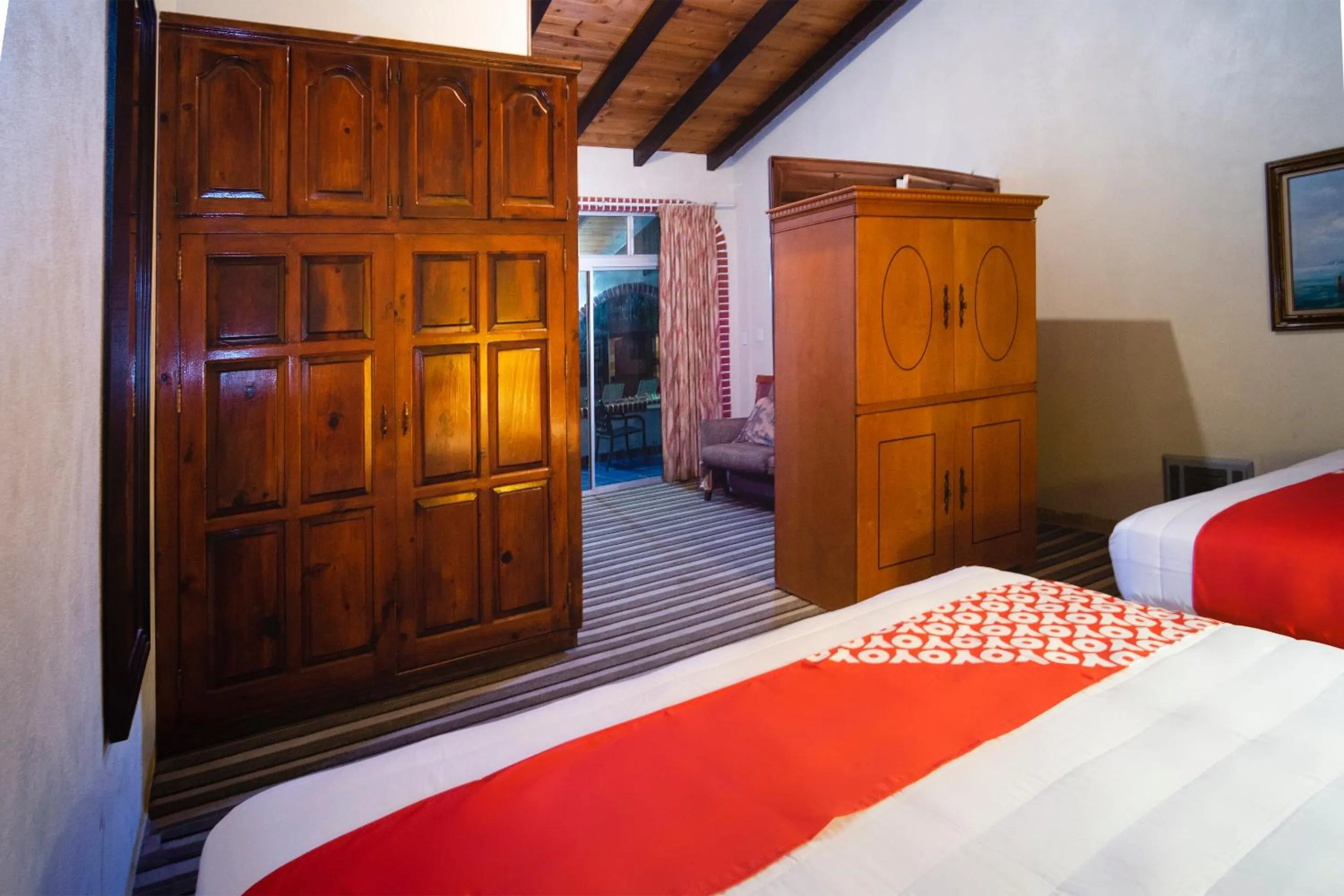 Bedroom, TV/Entertainment Center in OYO Hotel Hacienda Don Luis, Rosarito