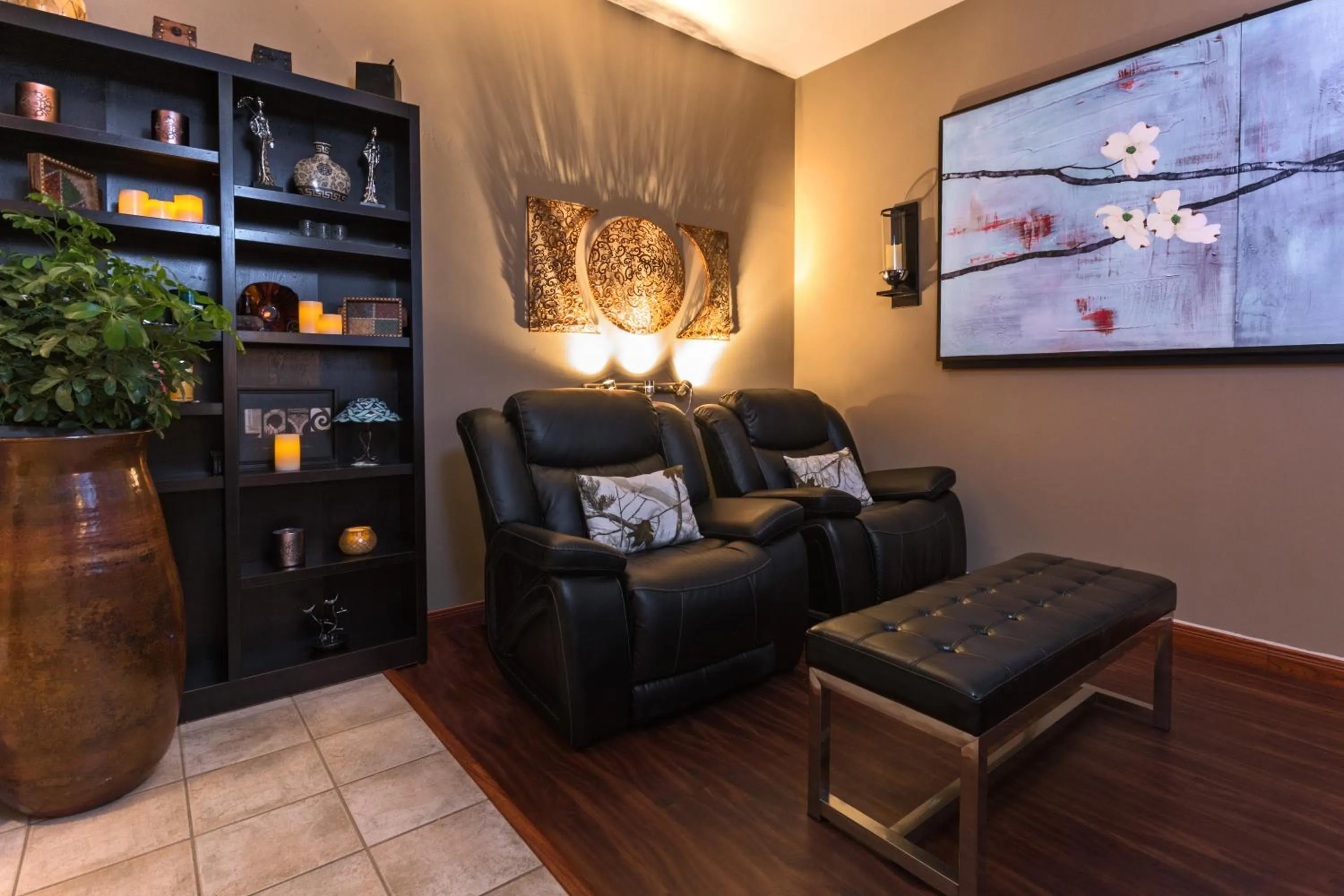 Seating area in Inn at Eagle Mountain