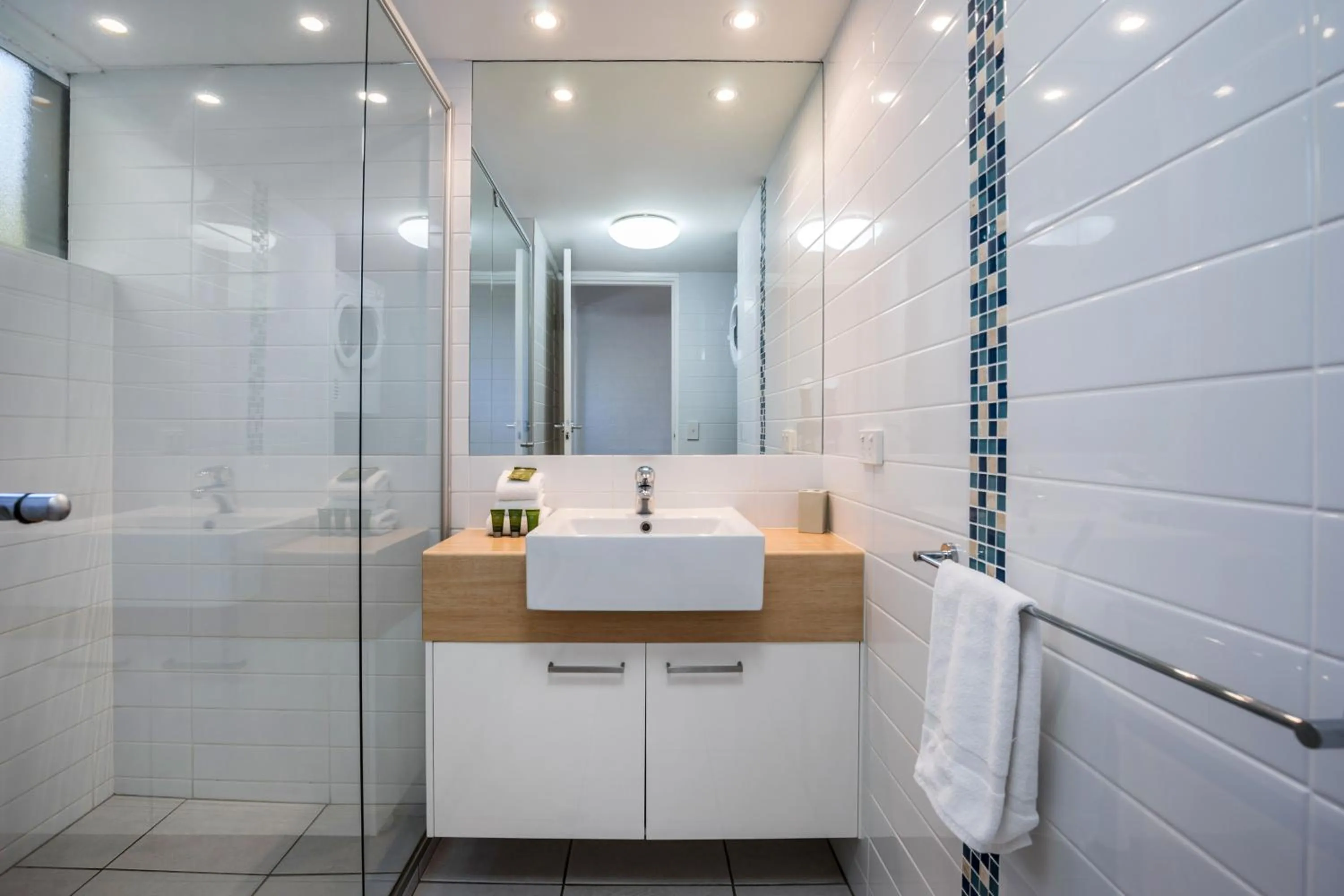 Bathroom in Saks on Hastings