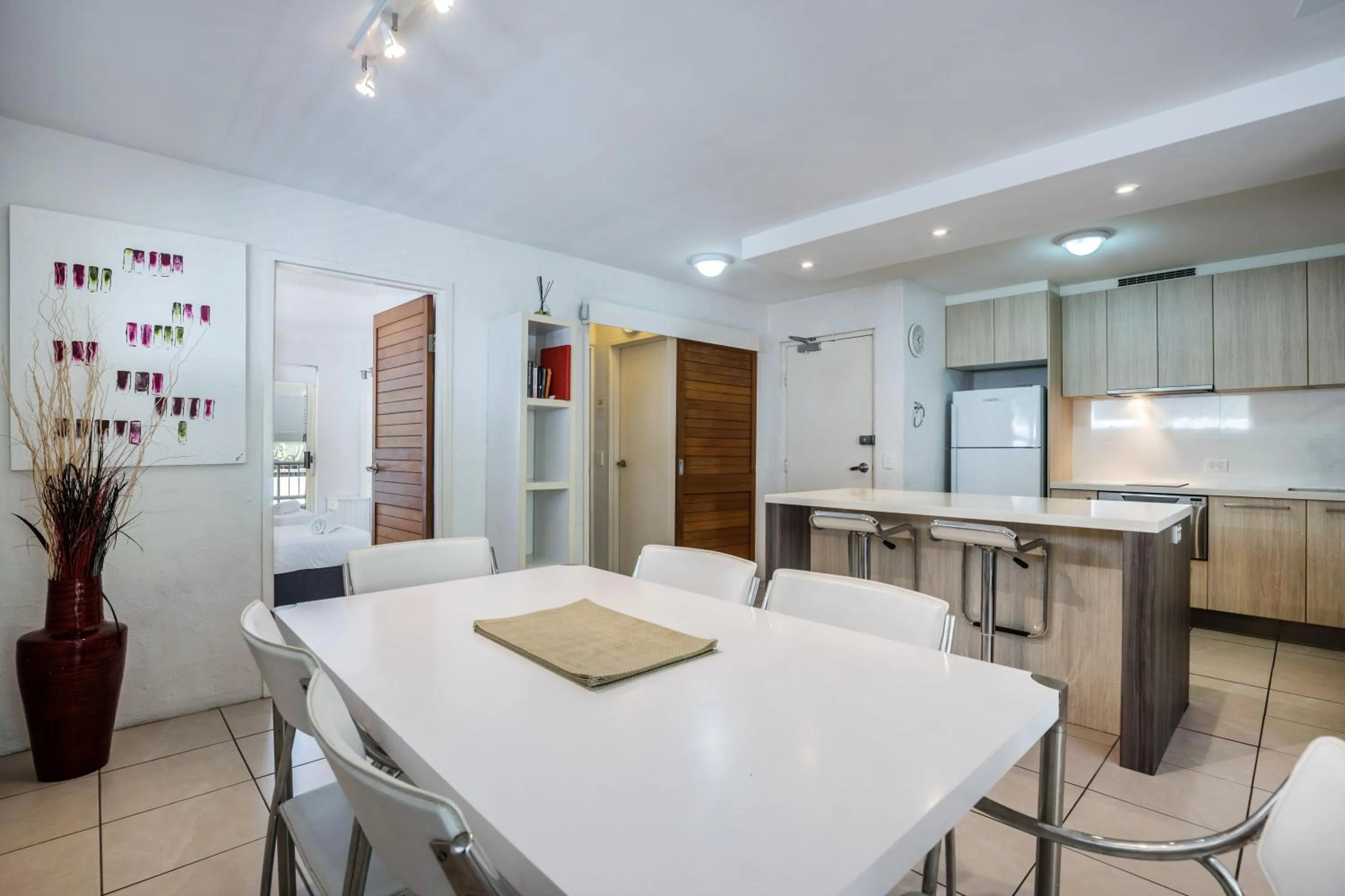 Dining area in Saks on Hastings