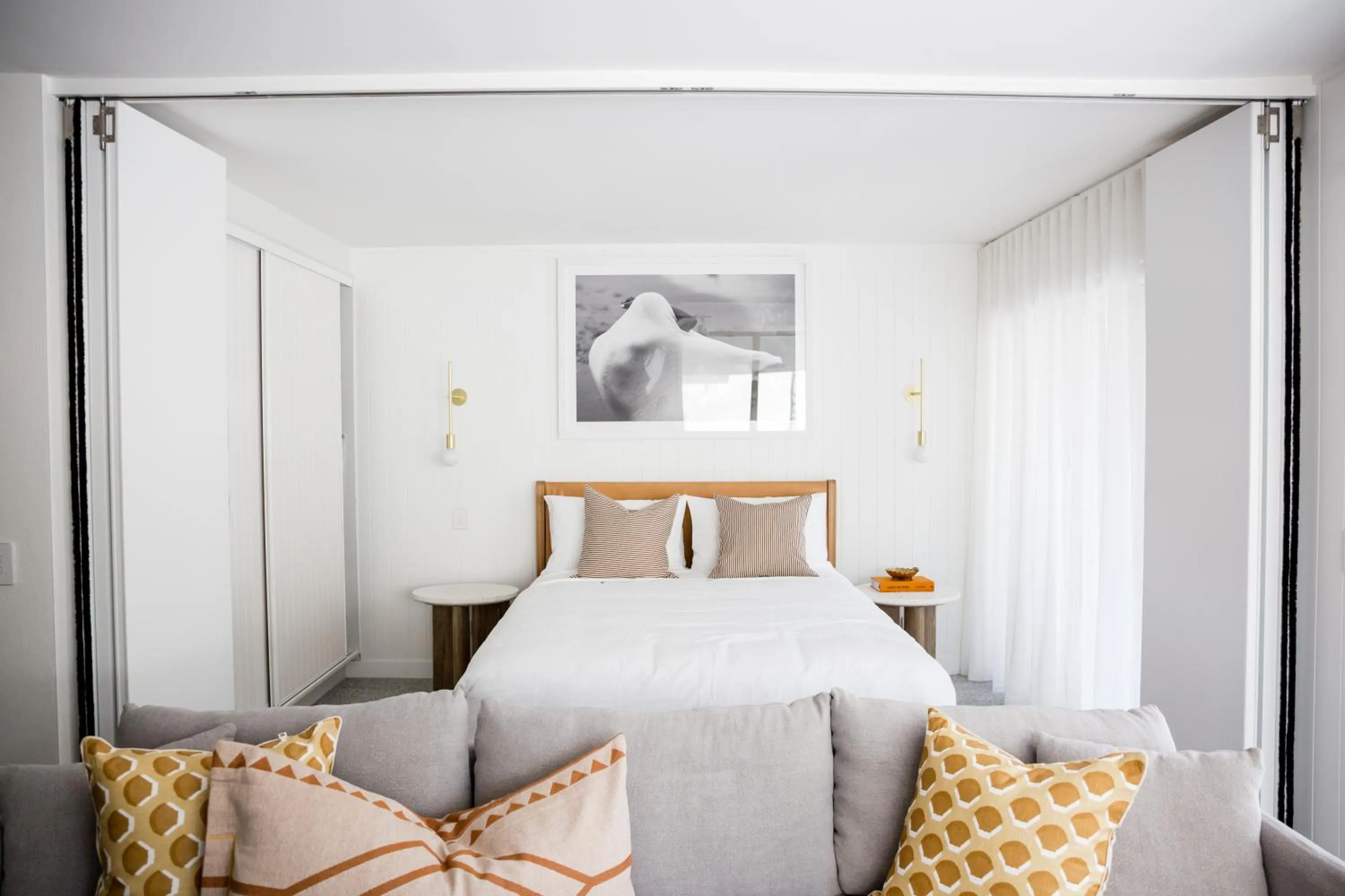 Bedroom, Bed in Saks on Hastings