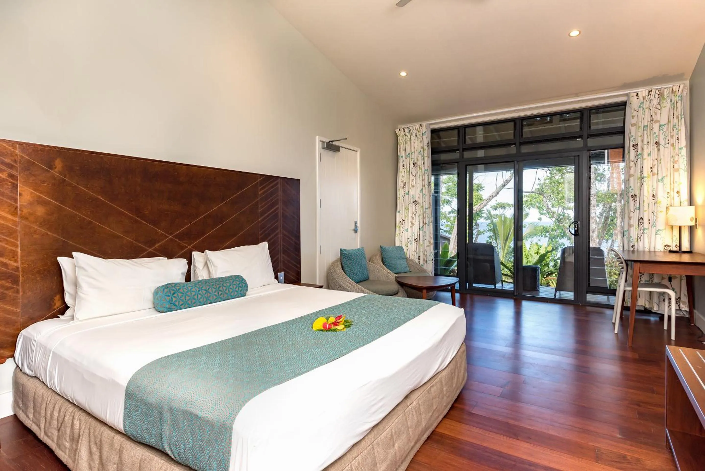 Balcony/Terrace, Bed in Scenic Matavai Resort Niue